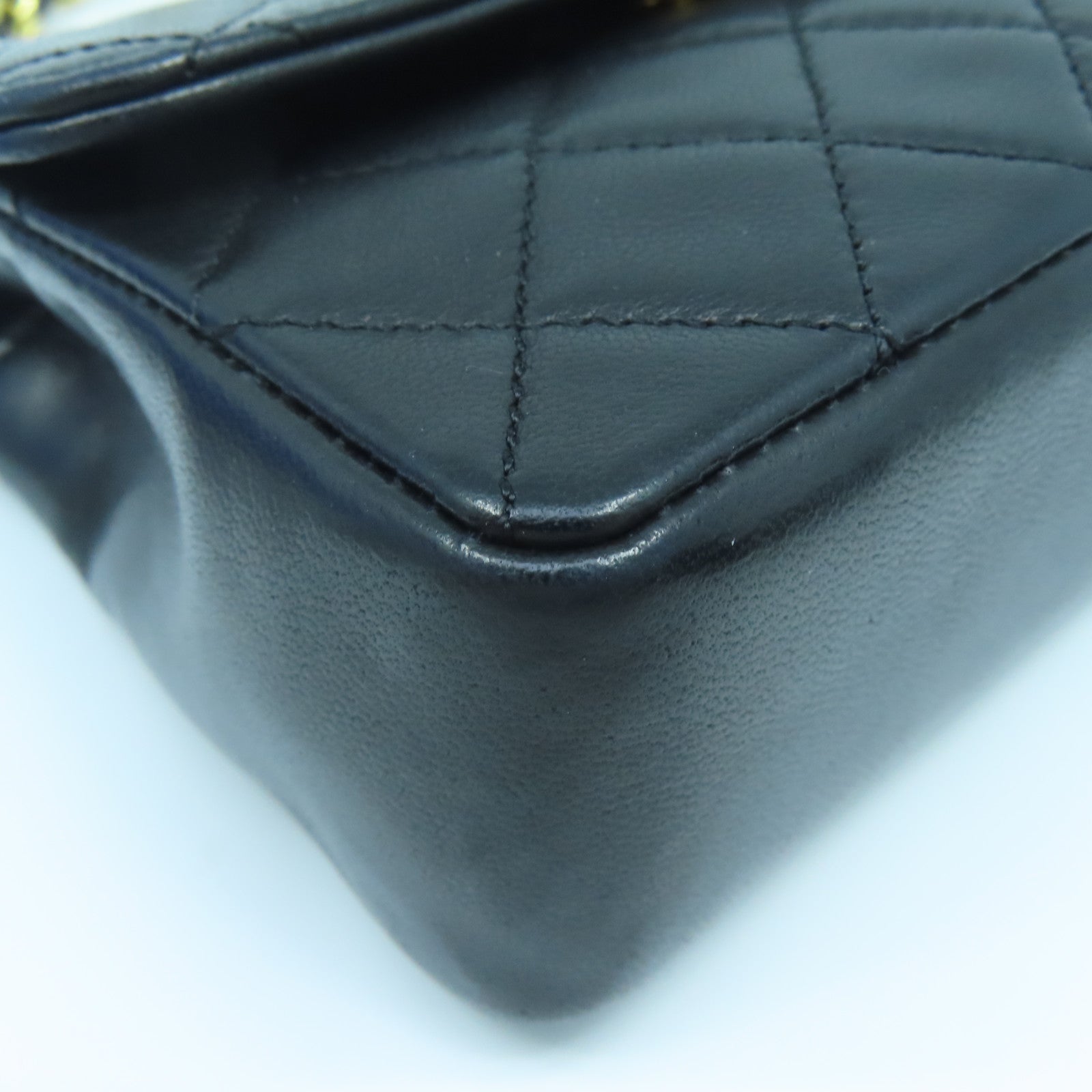CHANEL 菱格羊皮皮革Chain Shoulder Bag金扣鏈帶肩背袋黑色