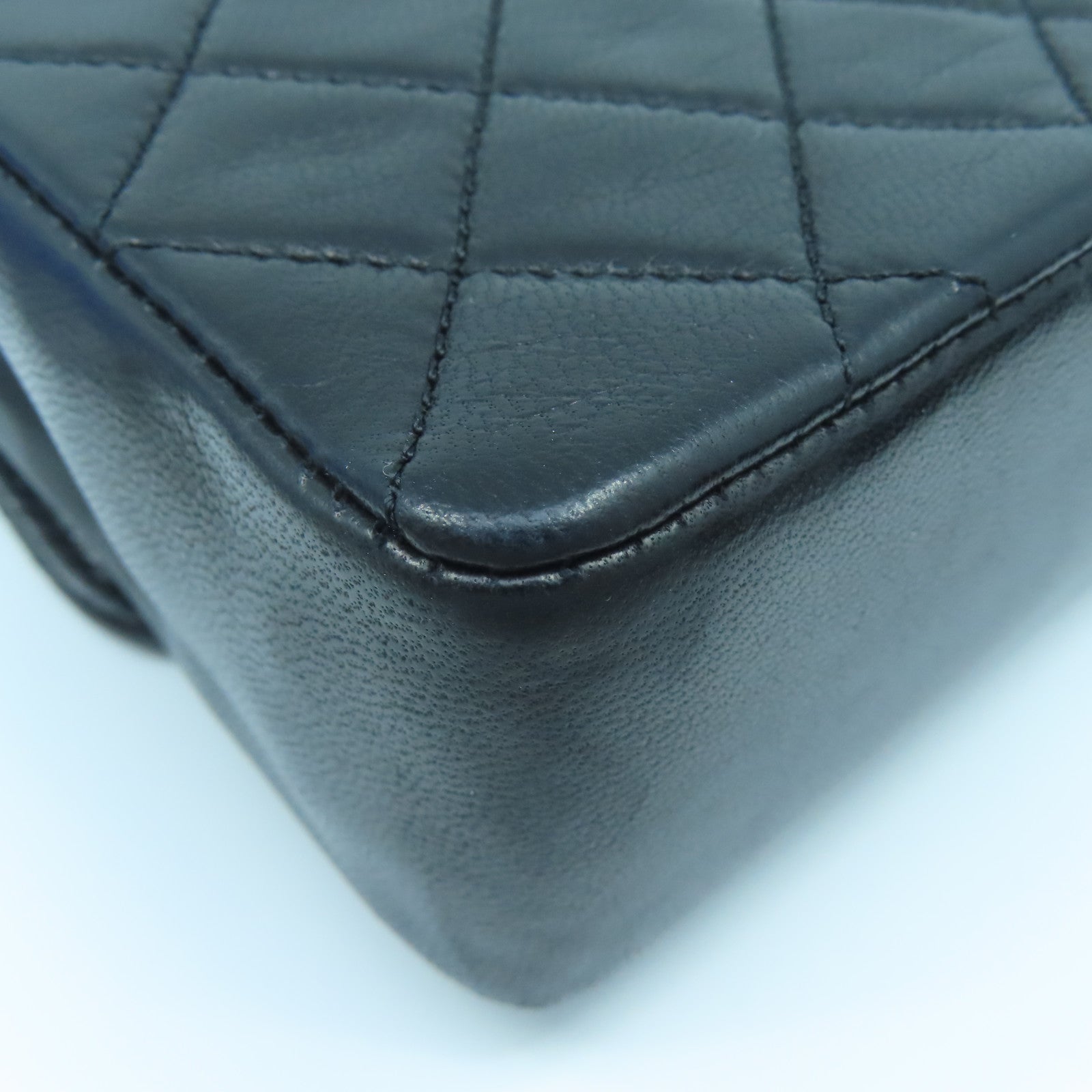 CHANEL 菱格羊皮皮革Chain Shoulder Bag金扣鏈帶肩背袋黑色