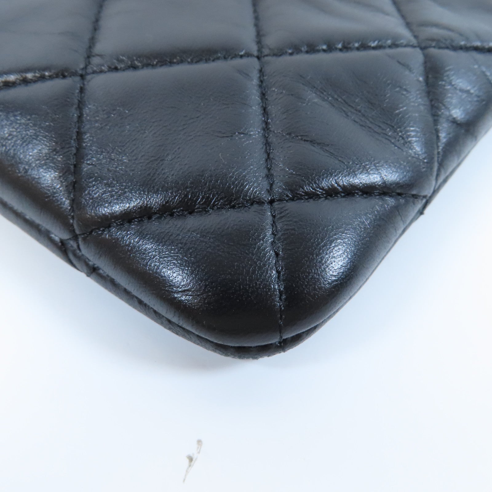 CHANEL 菱格羊皮皮革Pouch銀扣手拿包黑色