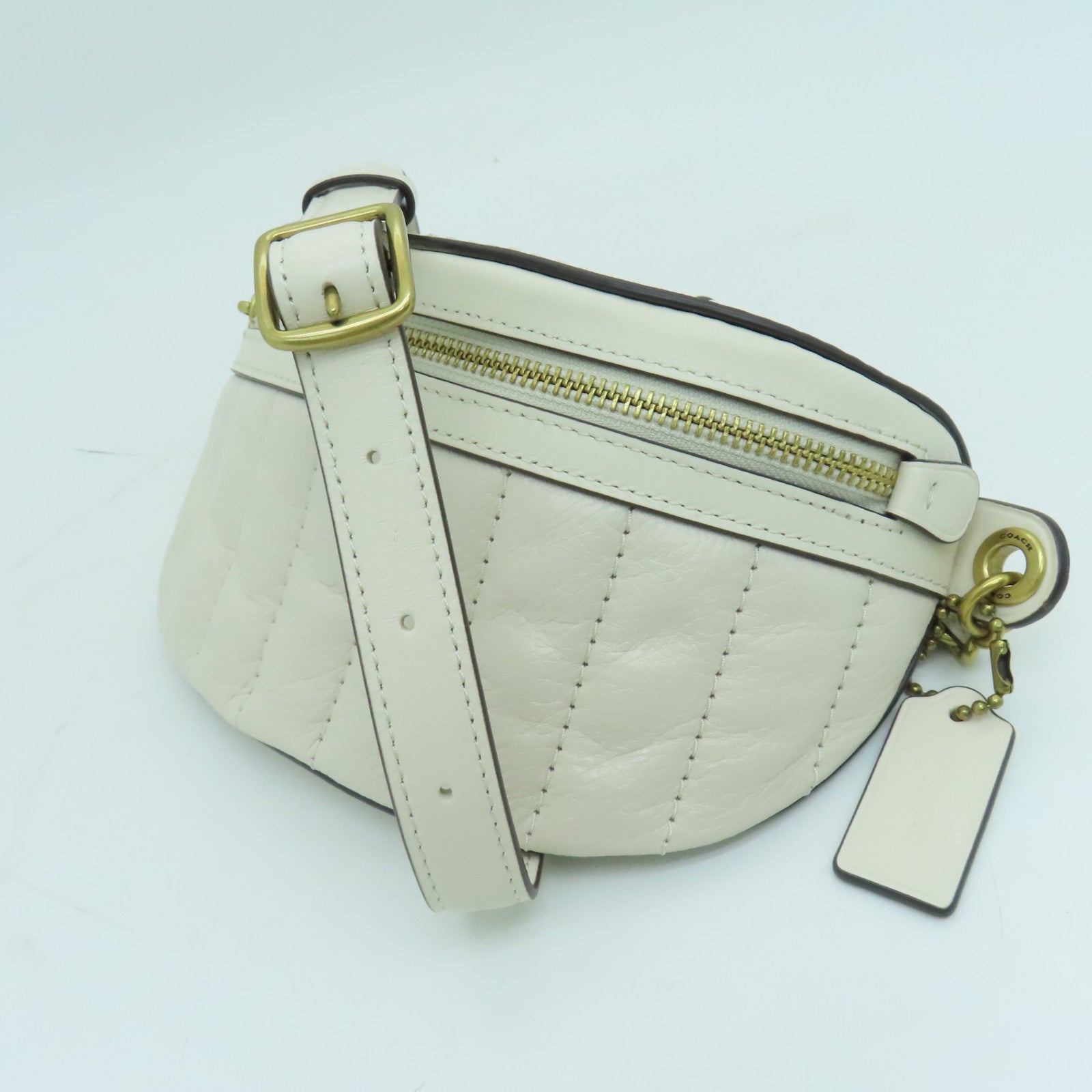 COACH 牛皮皮革Waist Bag金扣腰包白色