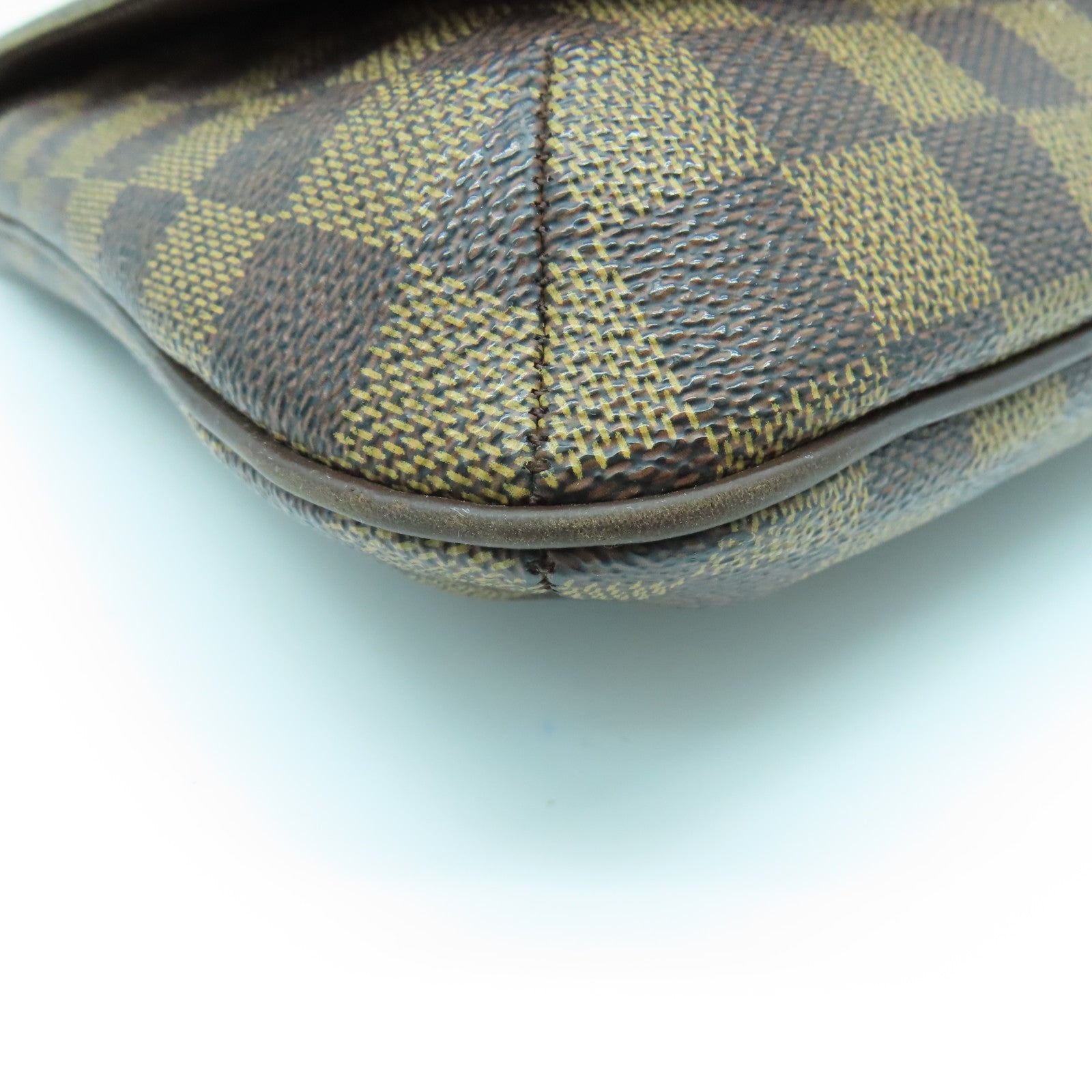 LOUIS VUITTON Damier Musette Salsa金扣肩背袋啡色