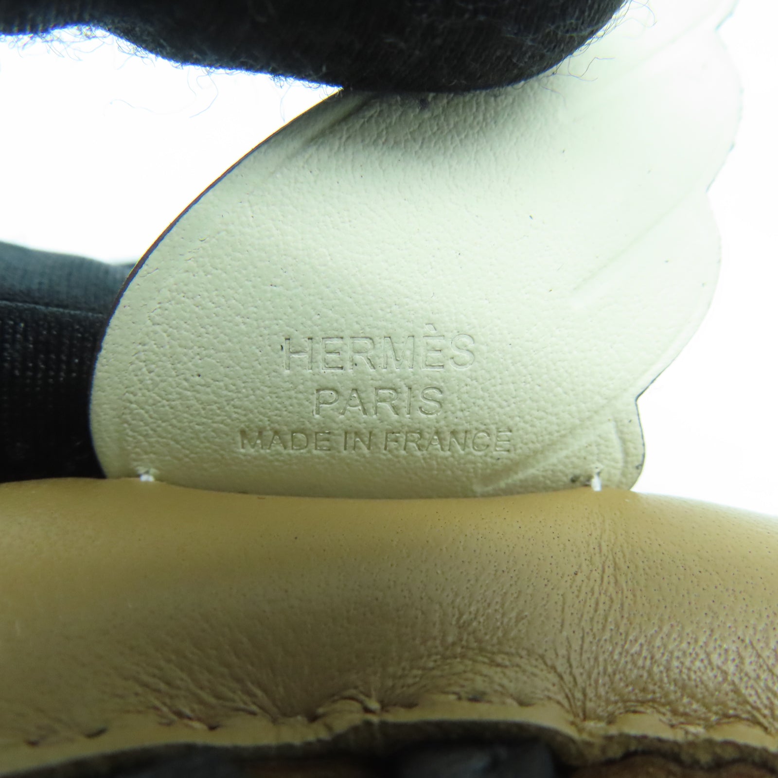 HERMES Swift皮革Rodeo Pegase MM掛飾Sesame 芝麻色/Noir黑色/米色