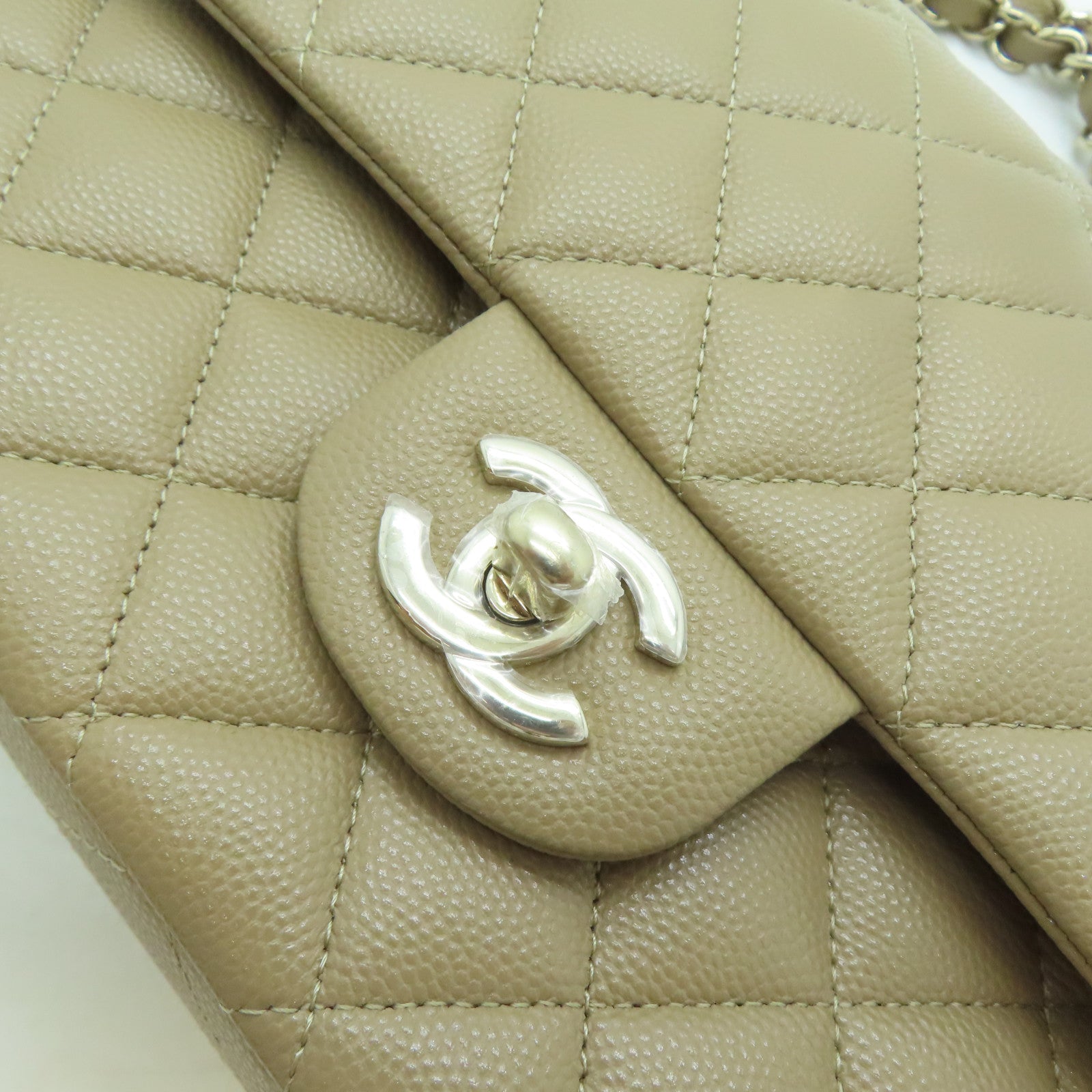 CHANEL 菱格Caviar皮革Classic Flap金扣鏈帶肩背袋啡色