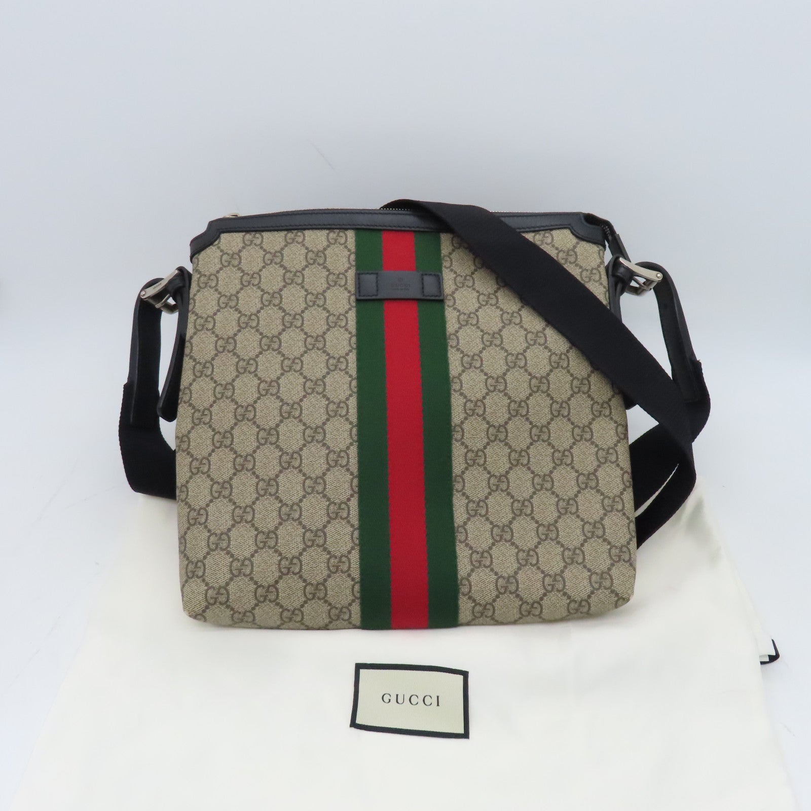 GUCCI coated canvas Shoulder Bag silver buckle shoulder bag light brown