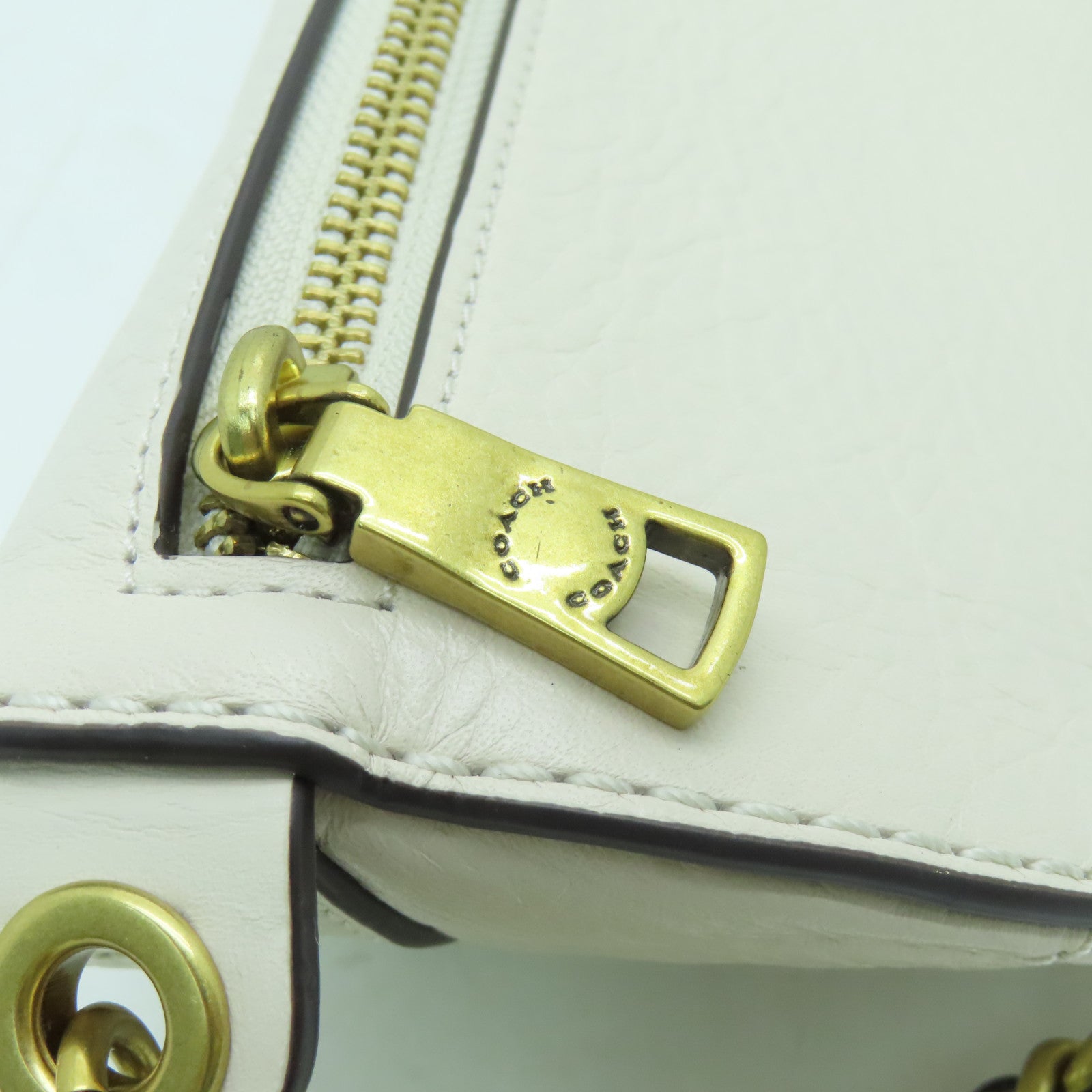 COACH 牛皮皮革Waist Bag金扣腰包白色