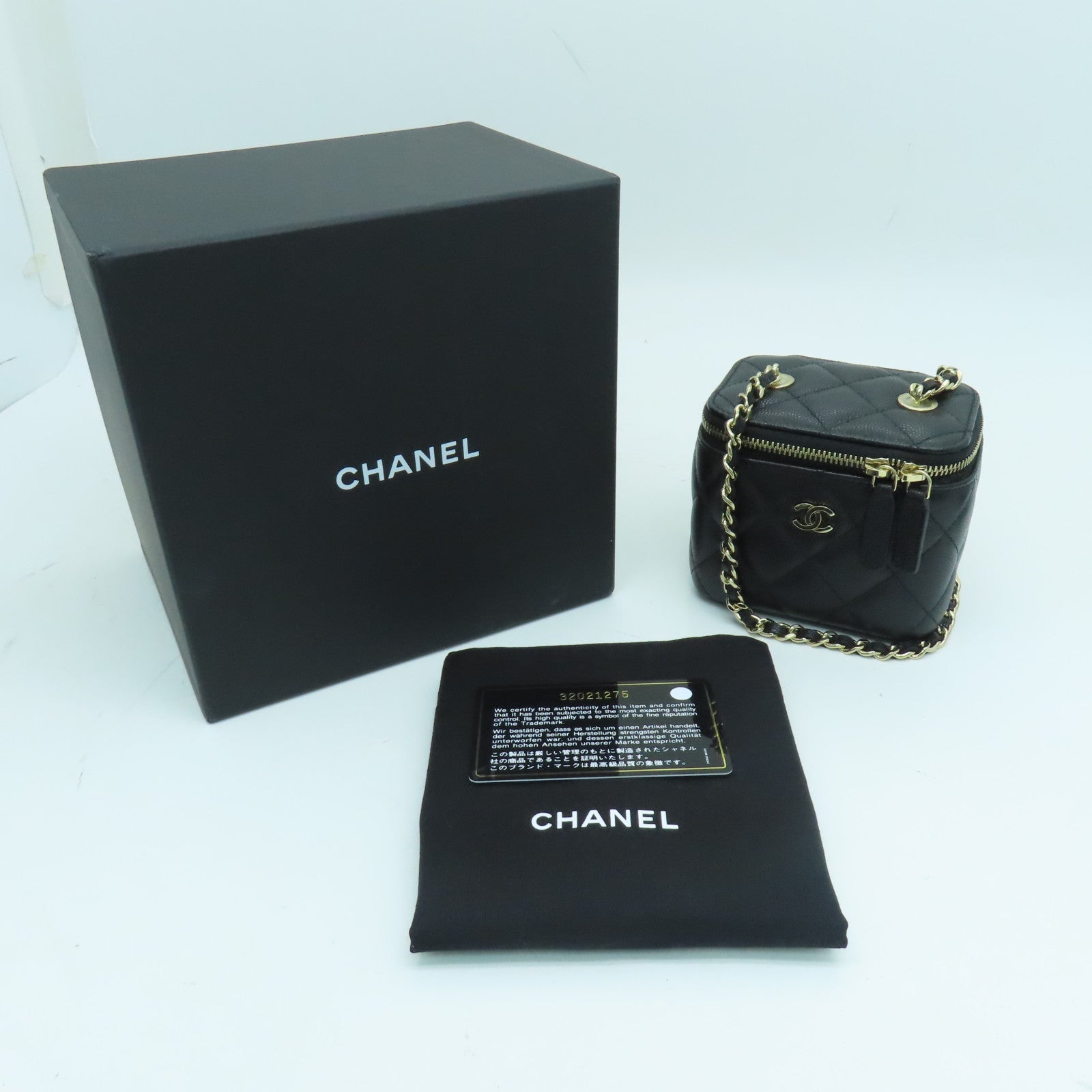 CHANEL 菱格Caviar皮革Small Vanity Case金扣链带肩背袋黑色