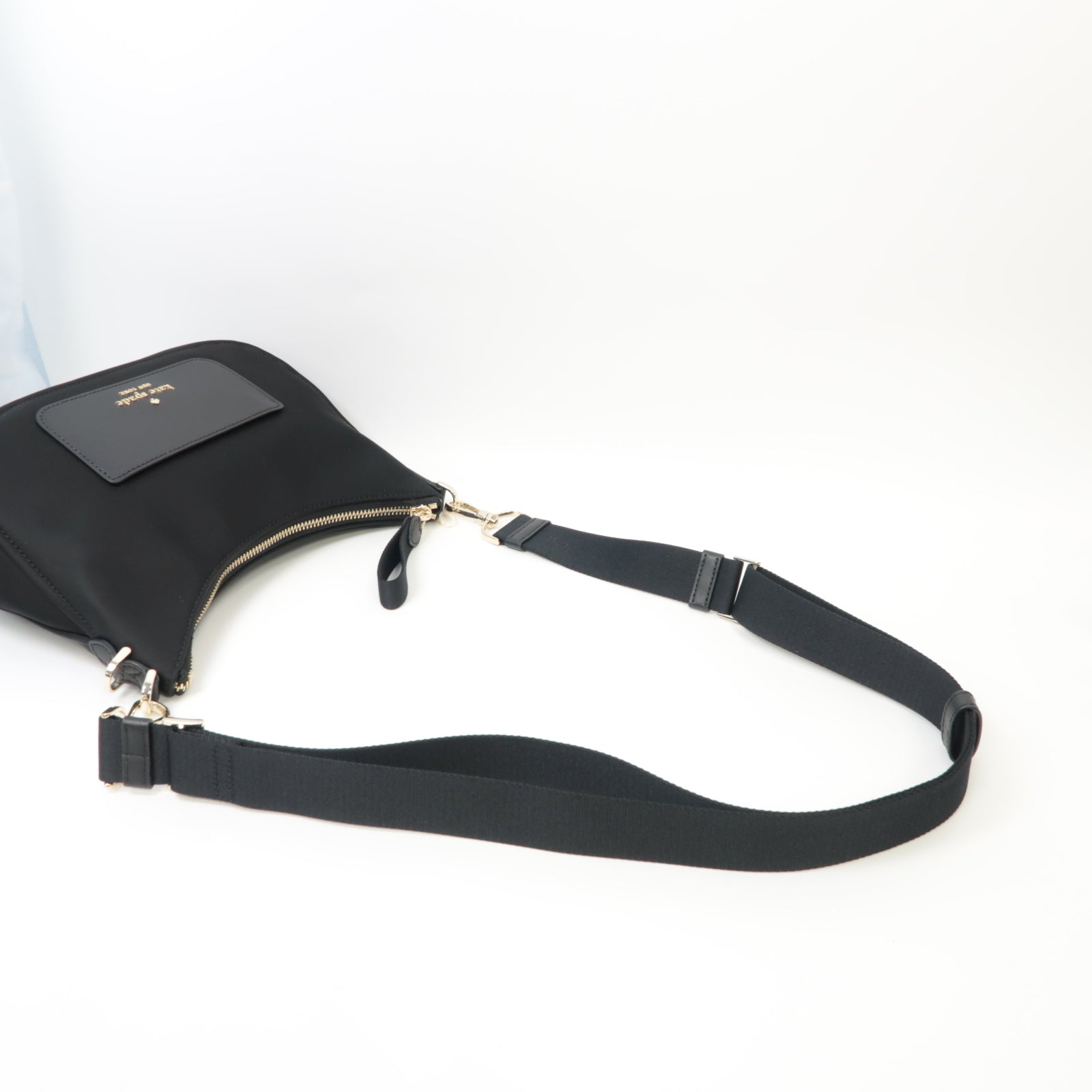 Kate Spade 尼龍Chelsea Ksnyl Crossbody Bag金扣肩背袋黒色
