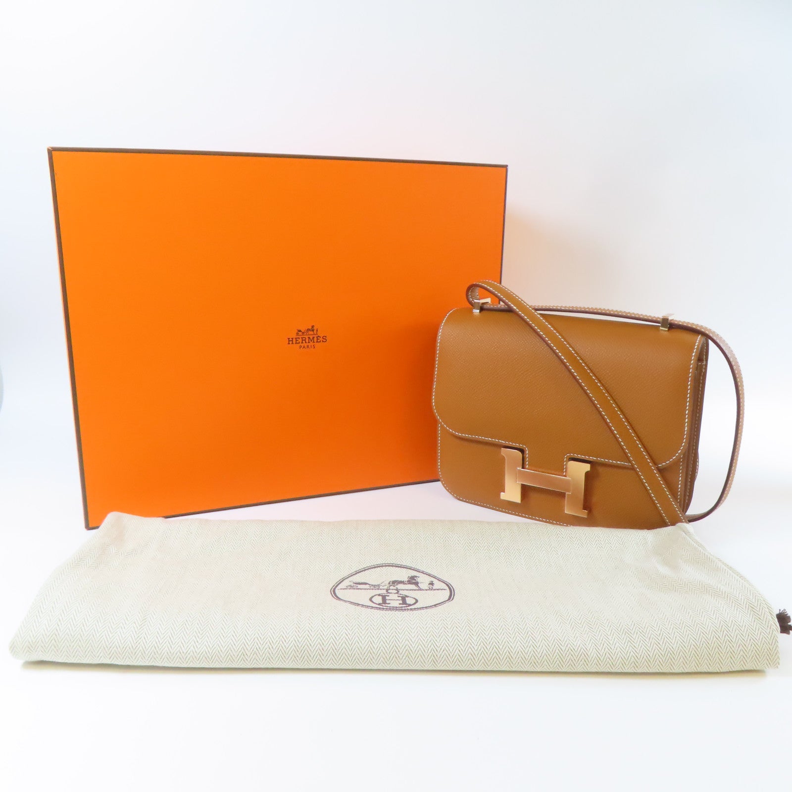 HERMES Veau Epsom皮革Constance Mini金扣肩背袋金色/經典駝色