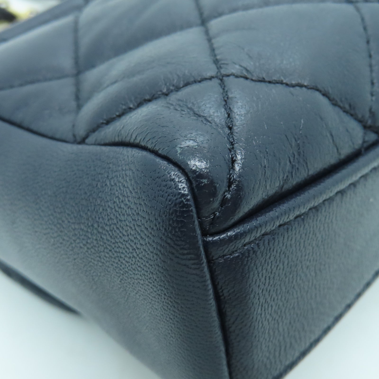 CHANEL rhombic sheepskin leather Chain Shoulder gold buckle shoulder bag dark blue