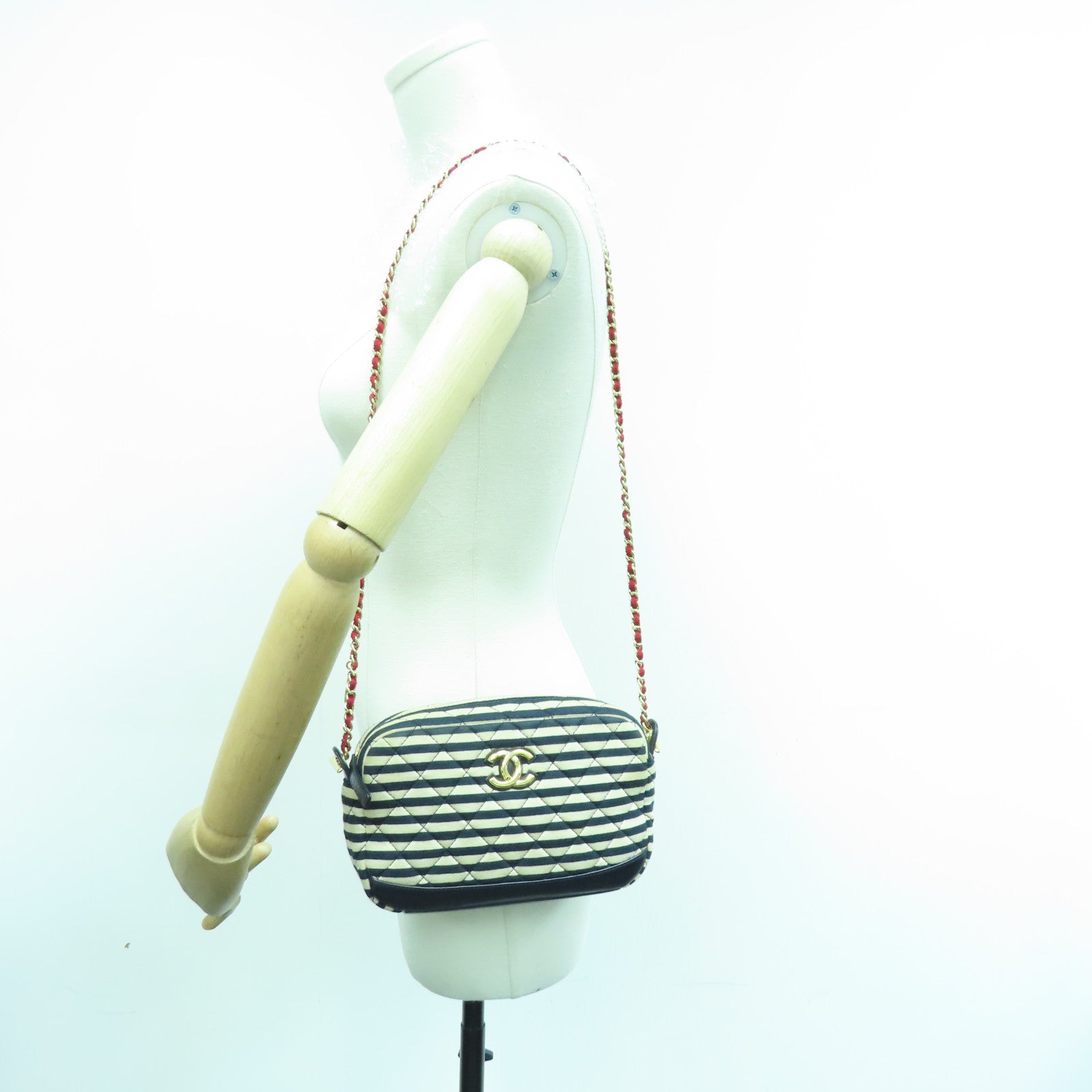CHANEL 帆布Chain Shoulder Bag金扣链带肩背袋蓝色