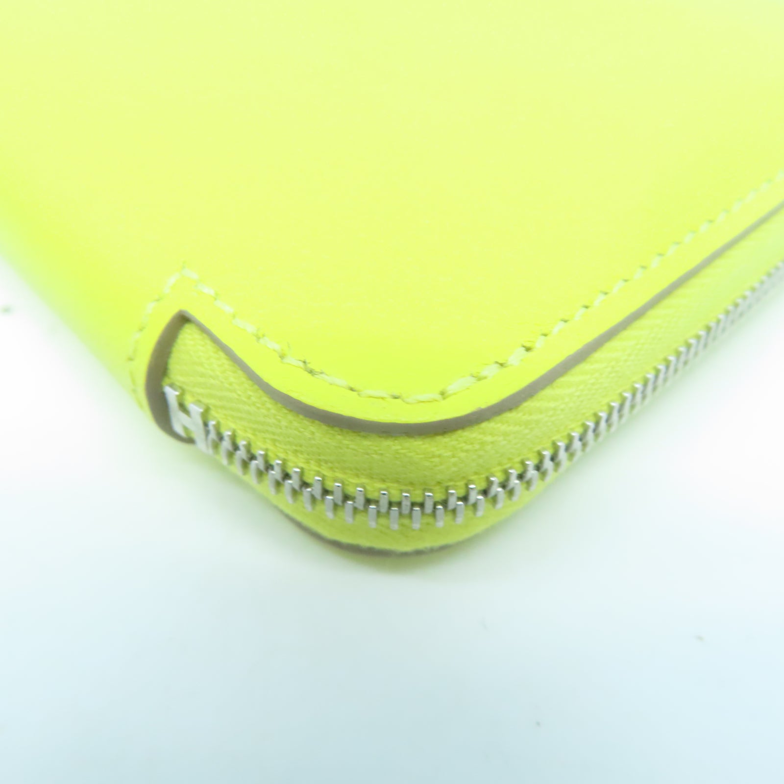 HERMES Chevre皮革Silk In Compact Wallet銀扣錢包黃色