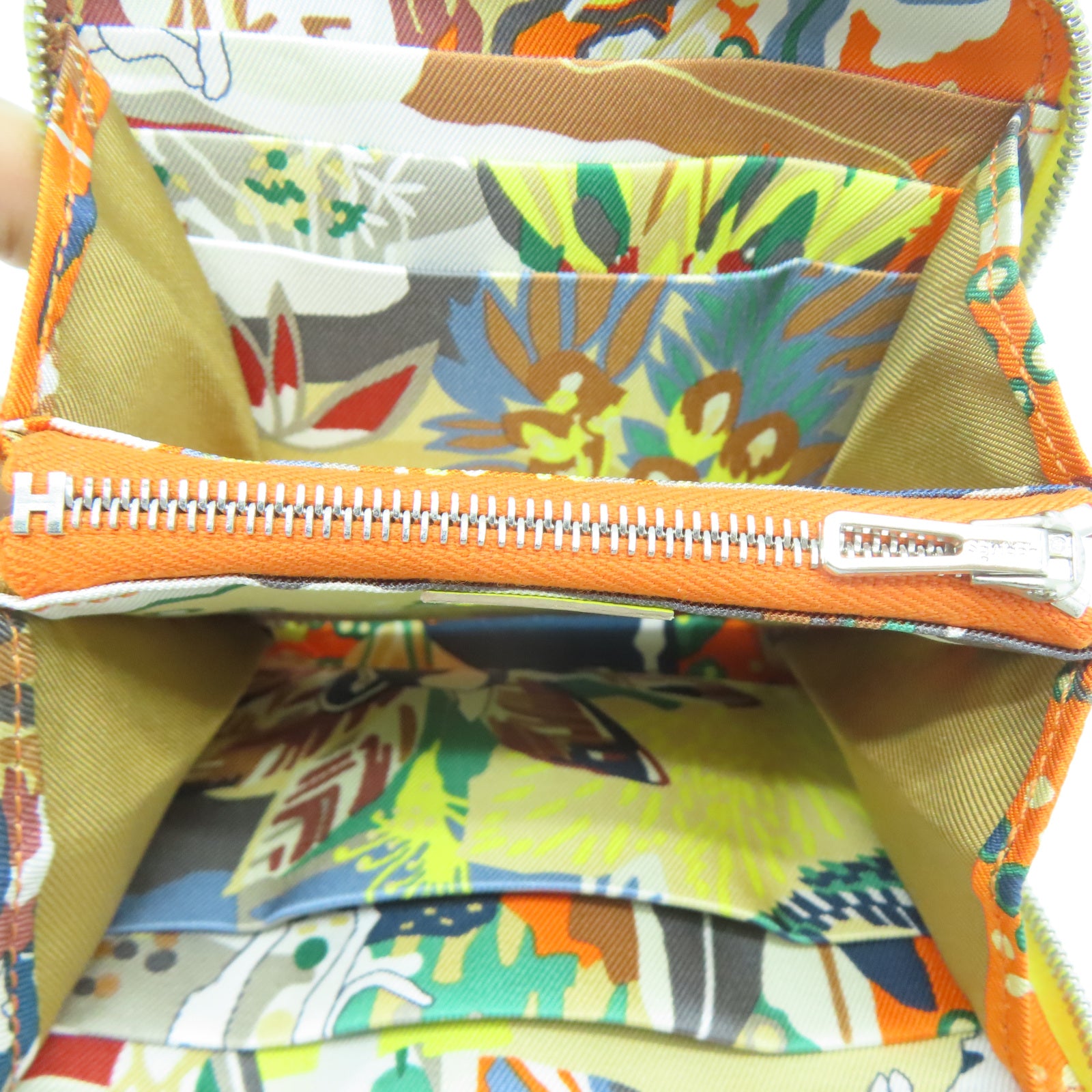 HERMES Chevre皮革Silk In Compact Wallet銀扣錢包黃色