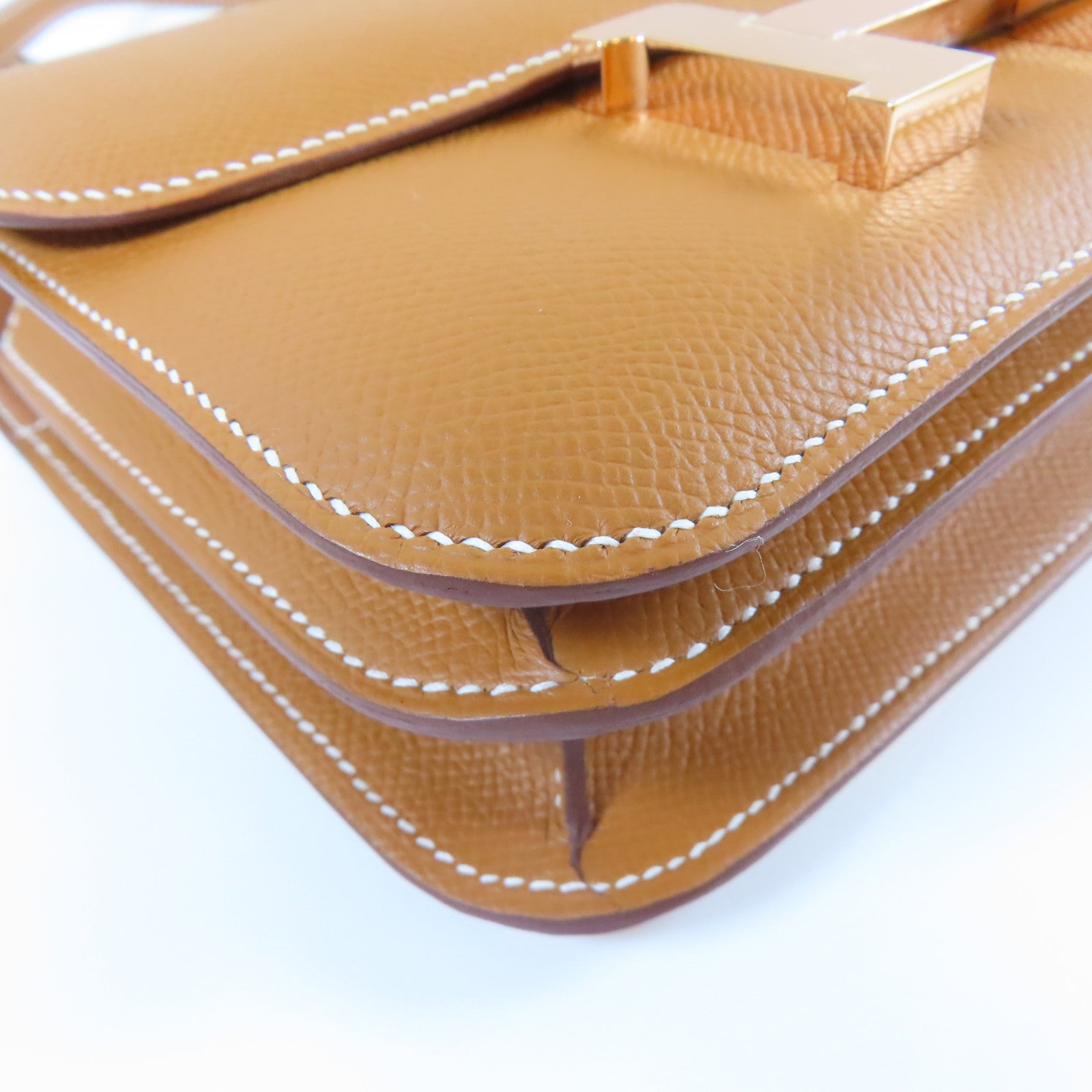HERMES Veau Epsom皮革Constance Mini金扣肩背袋金色/經典駝色