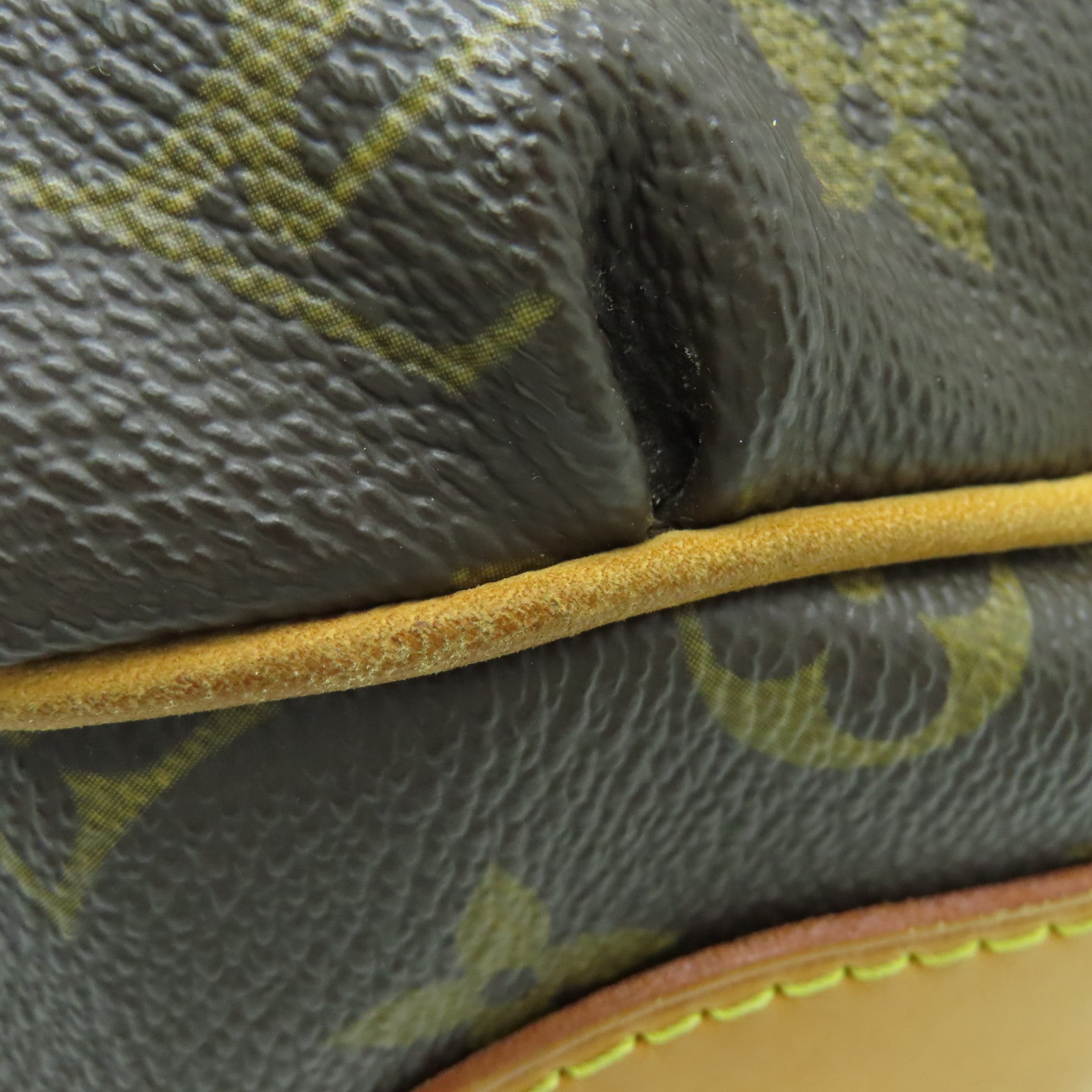 LOUIS VUITTON Monogram Tulum GM金扣肩背袋啡色