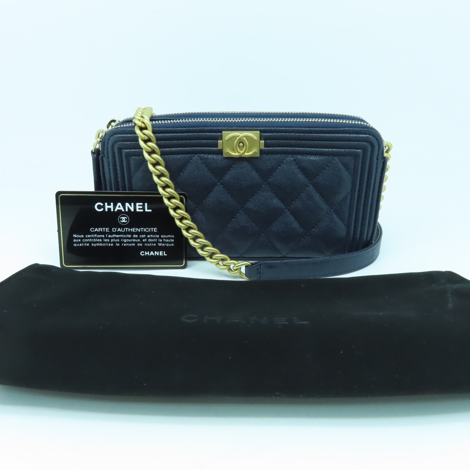 CHANEL 菱格Caviar皮革Boy Chain Shoulder金扣鏈帶肩背袋深藍色