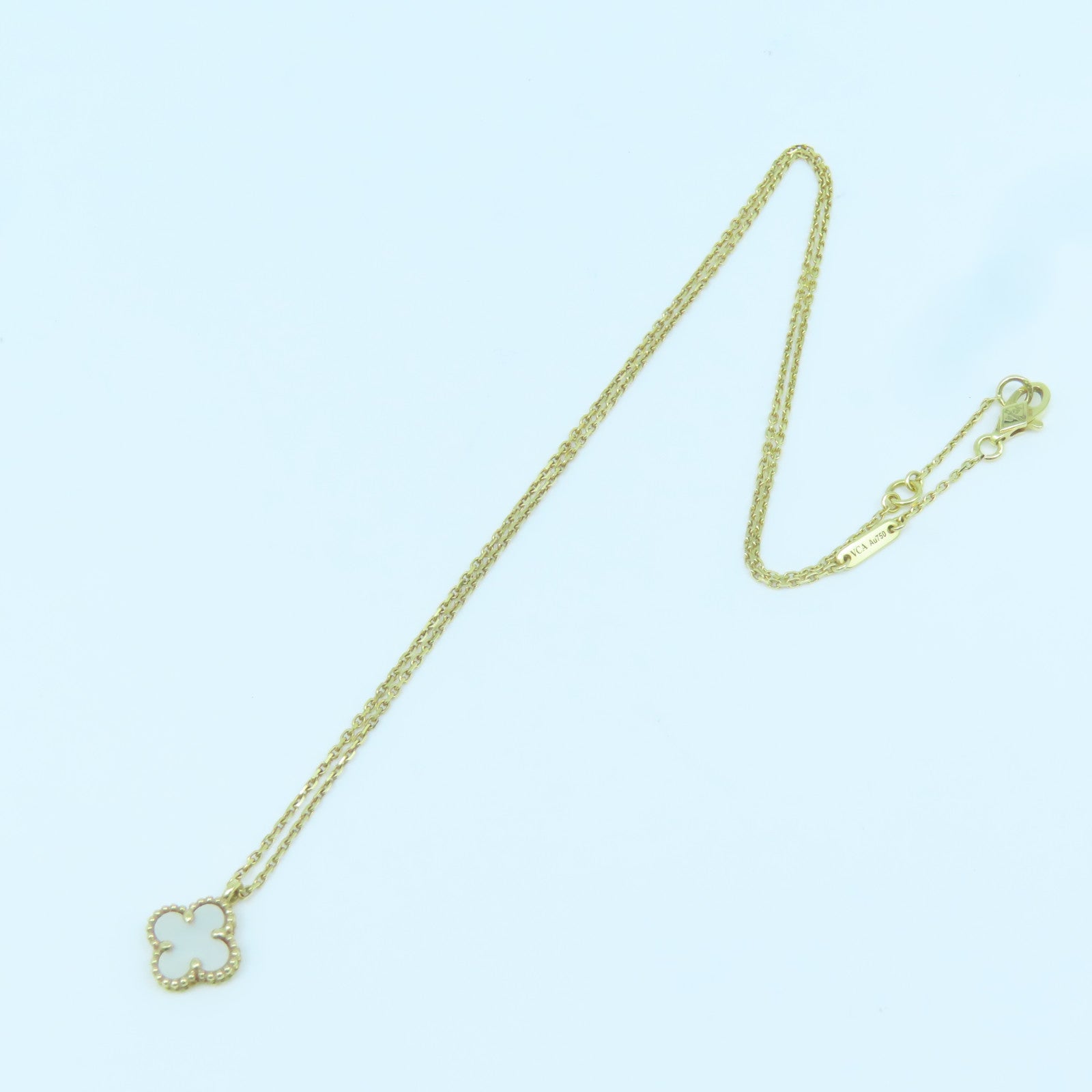 Van Cleef &amp; Arpels 18K Gold/Mother of Pearl Necklace Gold Buckle Necklace White