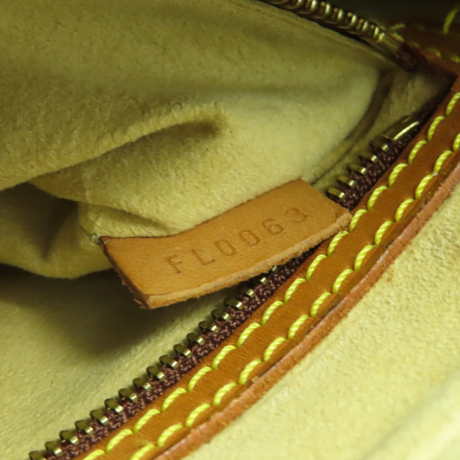 LOUIS VUITTON Monogram Looping MM金扣肩背袋啡色