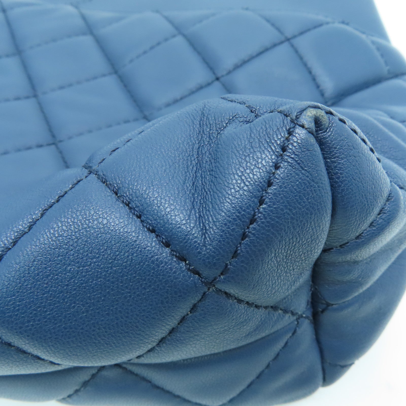 CHANEL 【激减优惠】菱格牛皮皮革Shoulder Bag银扣手挽袋蓝色