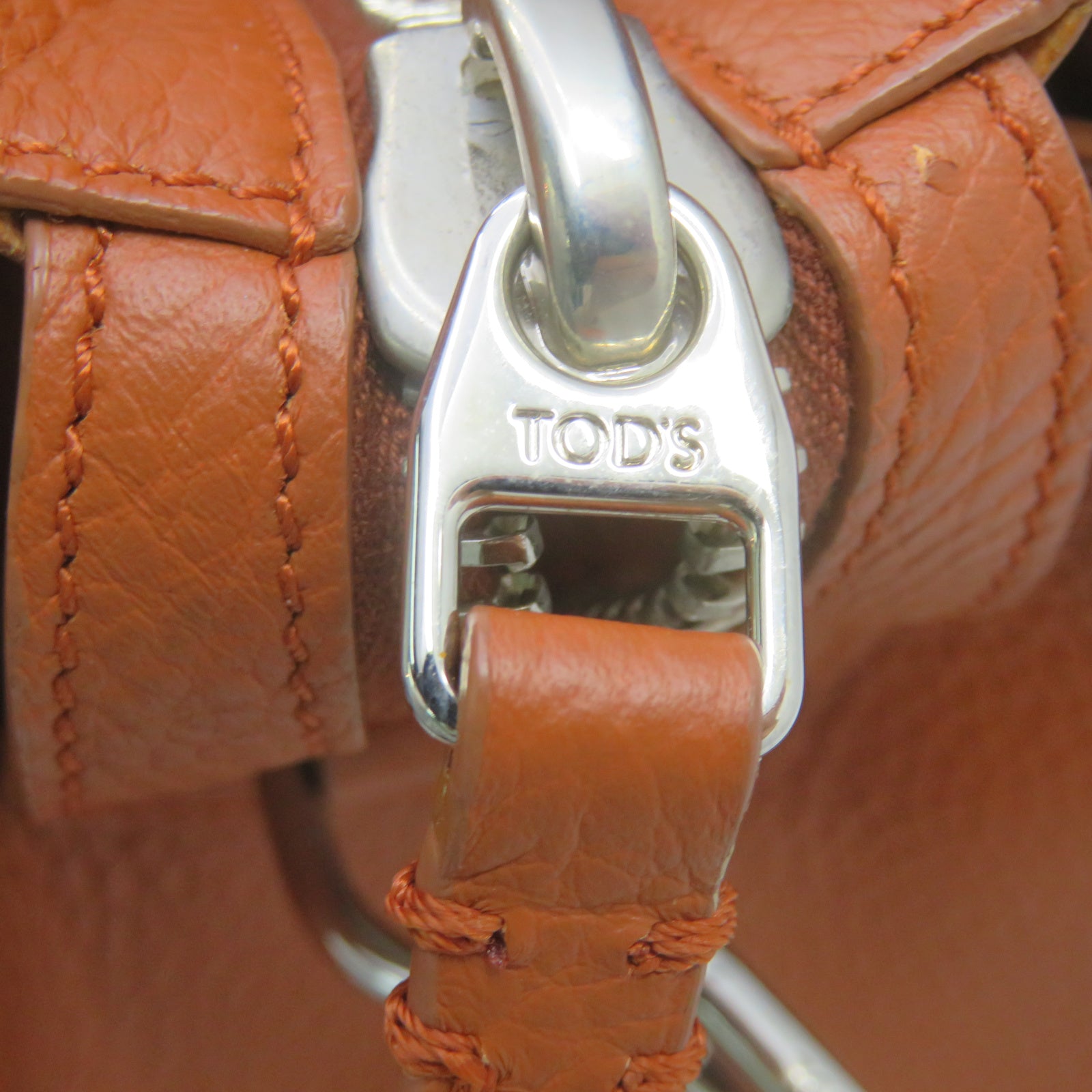 TOD’S 牛皮皮革2 Way Shoulder Bag銀扣手挽肩背兩用袋棕色