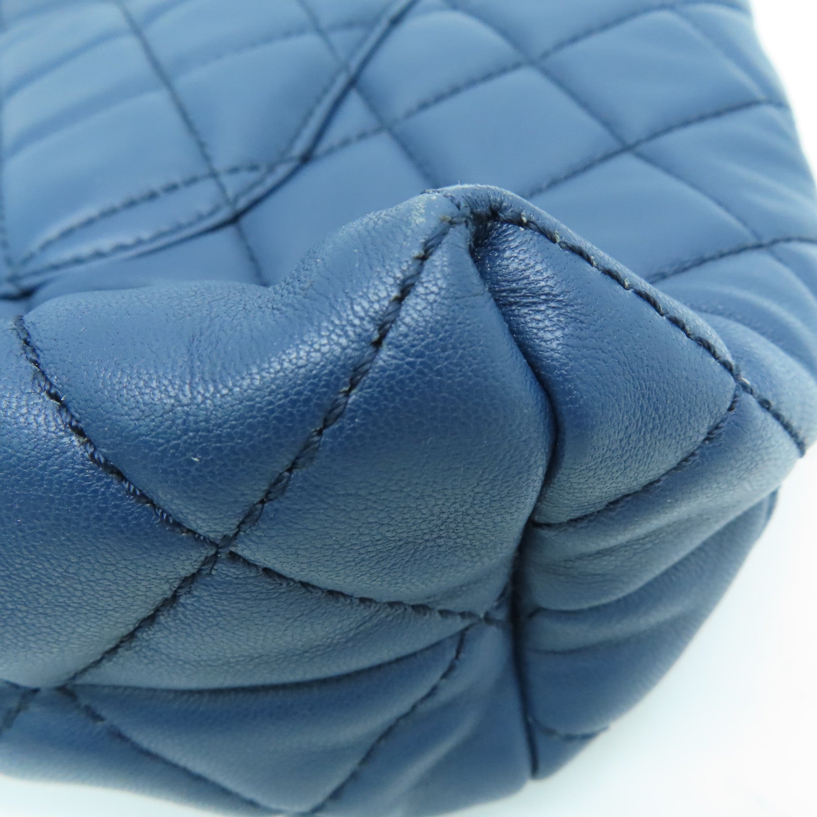 CHANEL 【激减优惠】菱格牛皮皮革Shoulder Bag银扣手挽袋蓝色