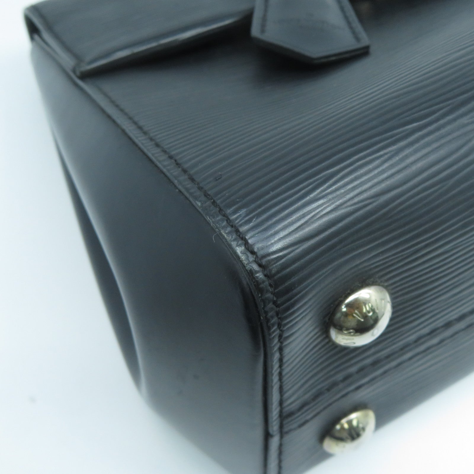 LOUIS VUITTON Epi Cluny BB銀扣手挽肩背兩用袋黑色