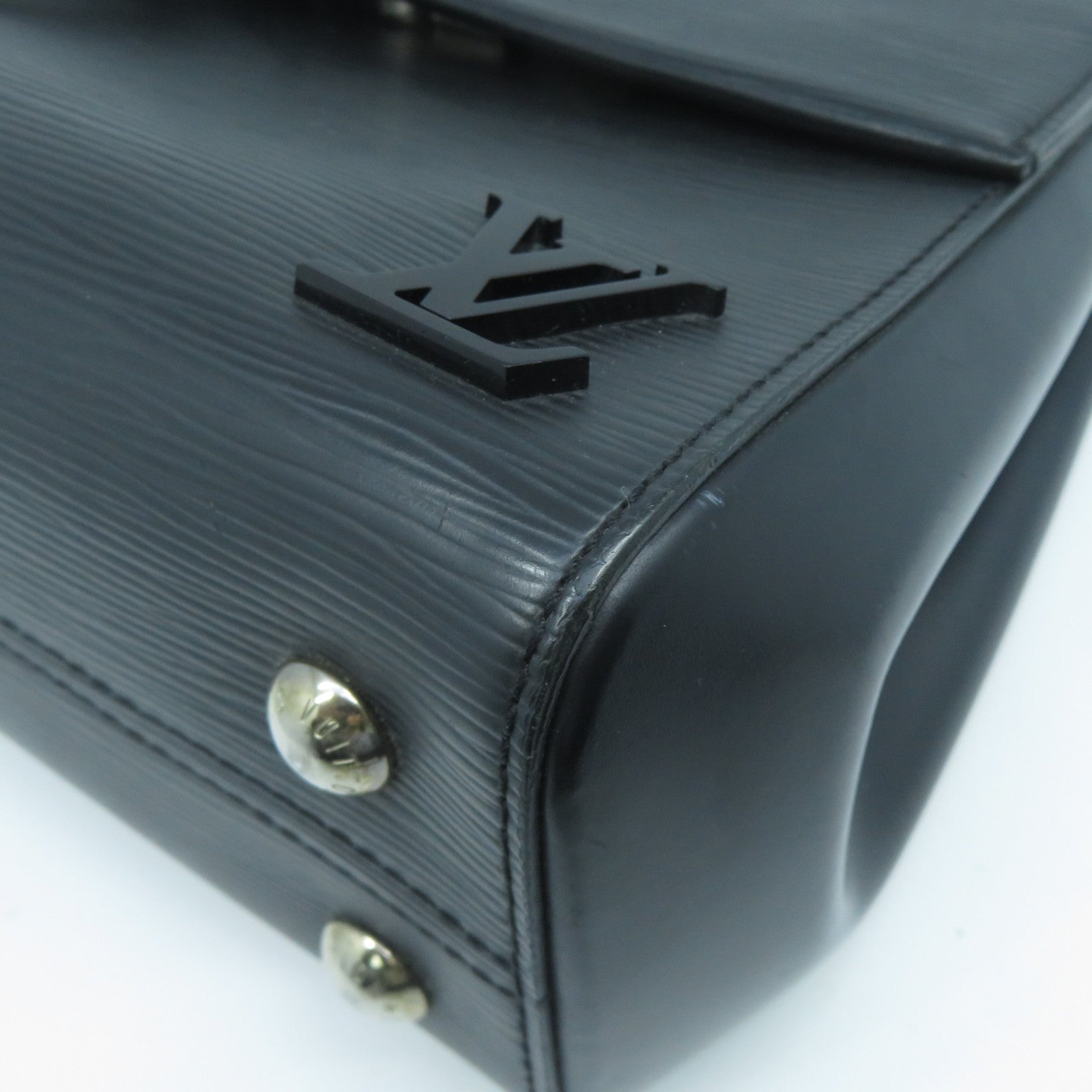 LOUIS VUITTON Epi Cluny BB銀扣手挽肩背兩用袋黑色