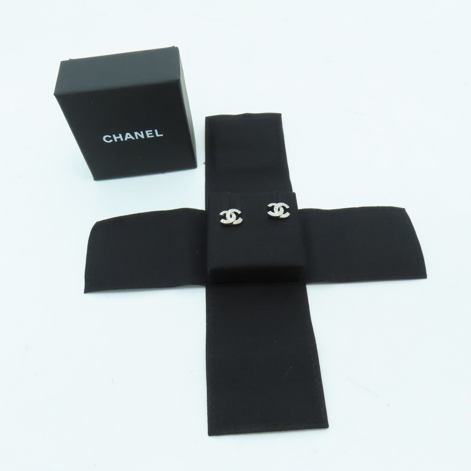 CHANEL 金屬Earrings銀扣耳環銀色
