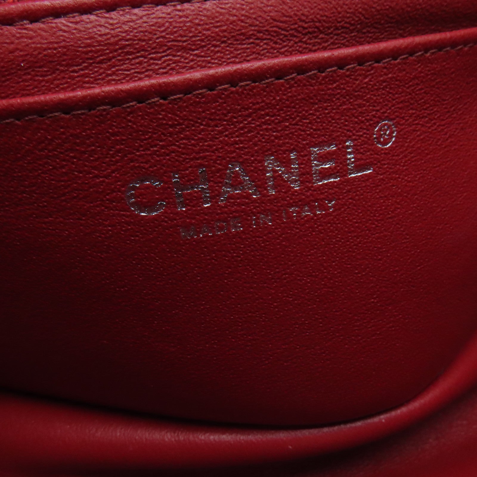 CHANEL 菱格羊皮皮革Classic銀扣肩背袋紅色