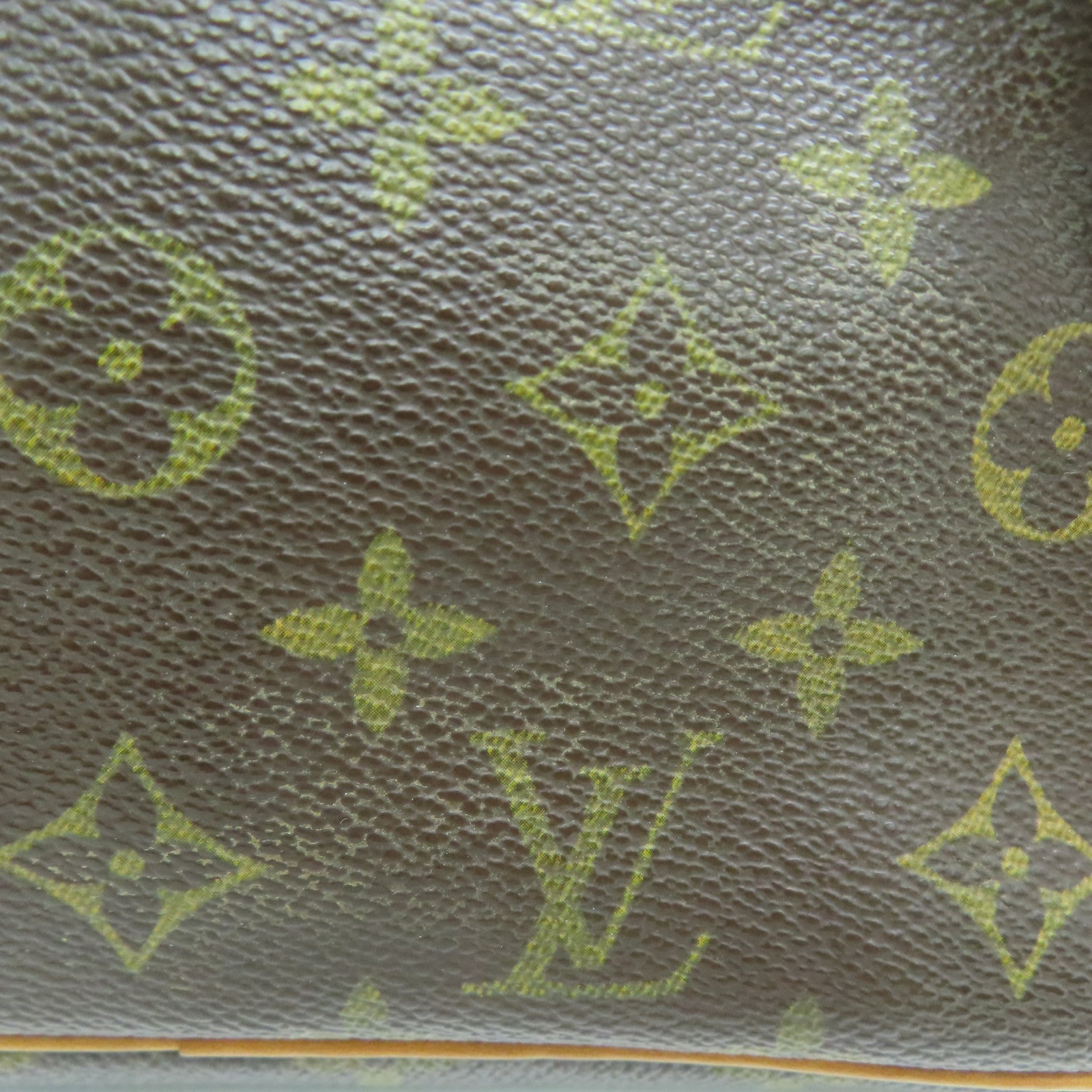 LOUIS VUITTON Monogram Pochette Marly Bandouliere Shoulder Bag金扣肩背袋啡色