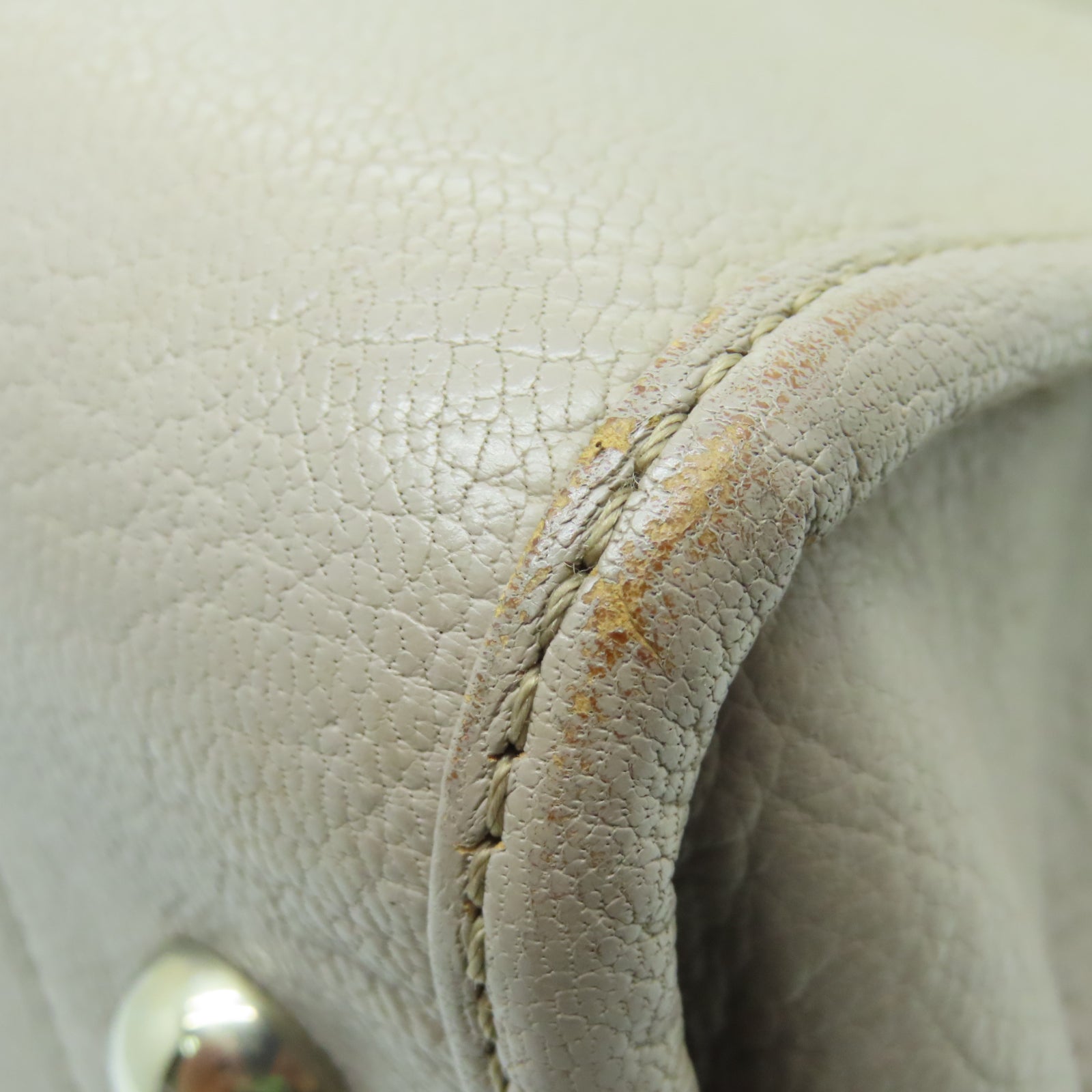 LOEWE 牛皮皮革Handbag銀扣手挽袋灰色