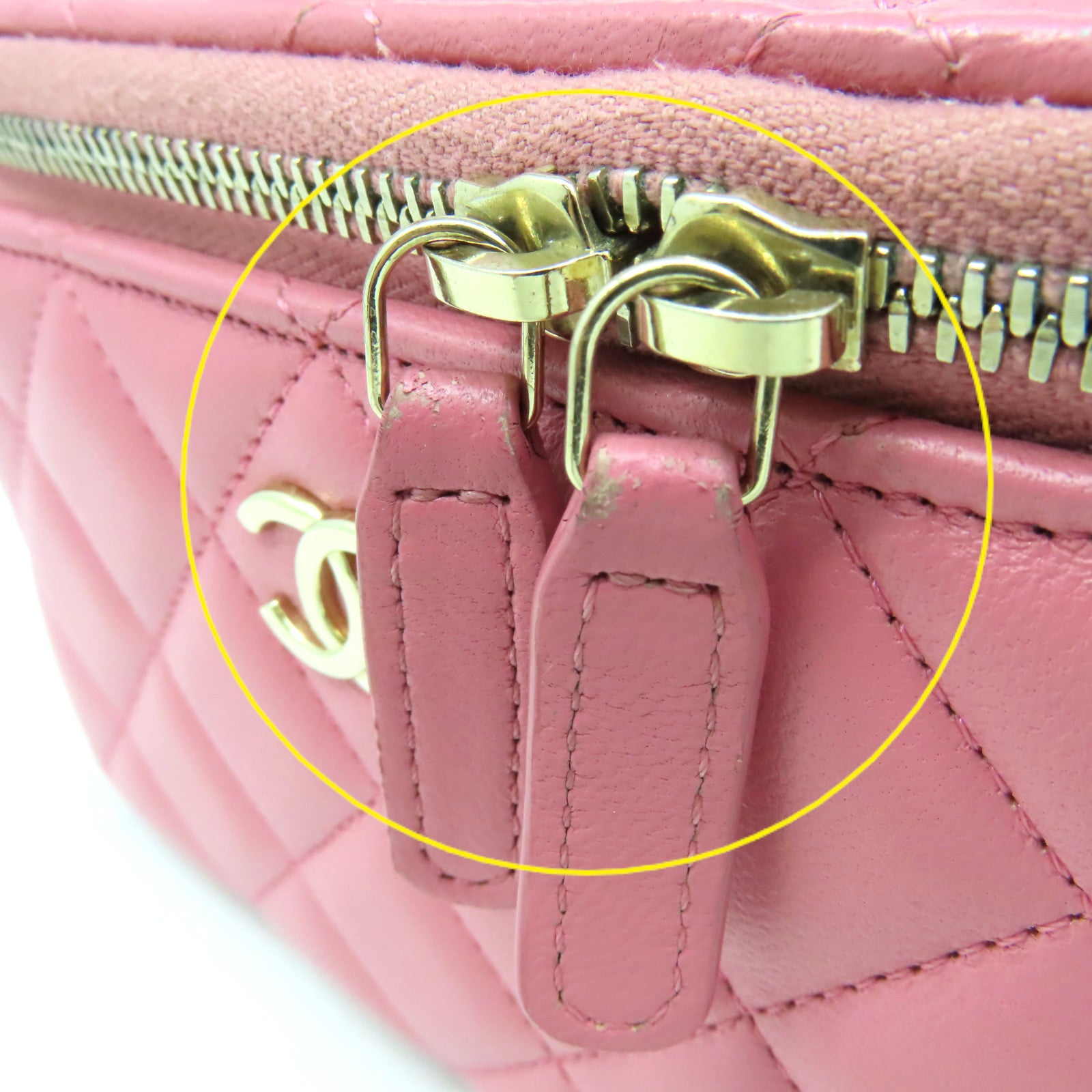 CHANEL 菱格牛皮皮革Vanity Rectangular Chain Shoulder Bag金扣鏈帶肩背化妝包粉紅色