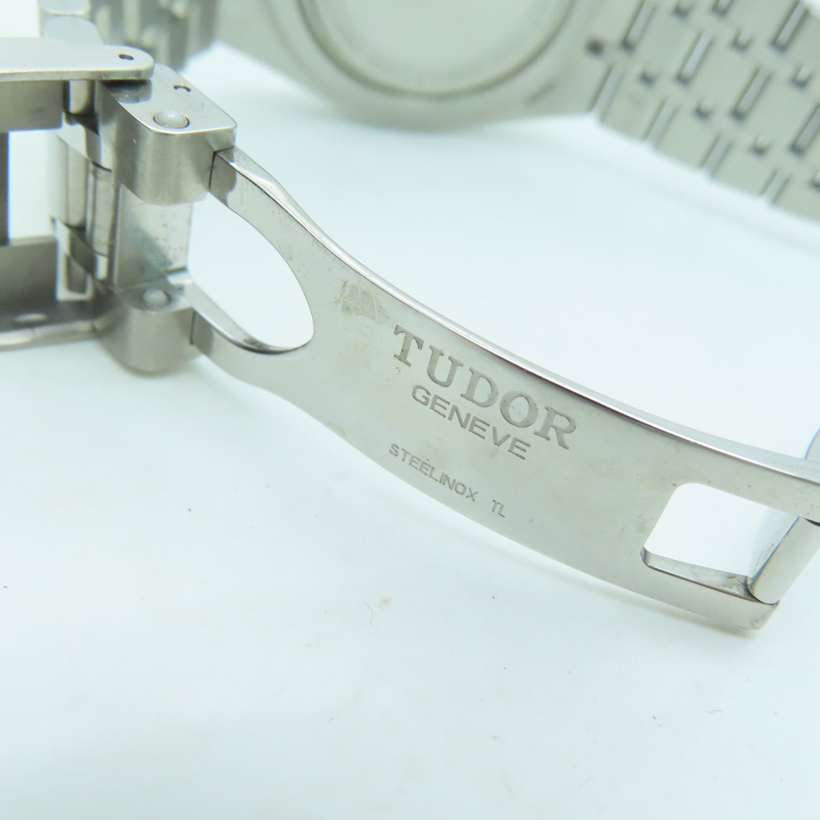 TUDOR Royal 38mm不锈钢钻石手表自动机芯蓝色