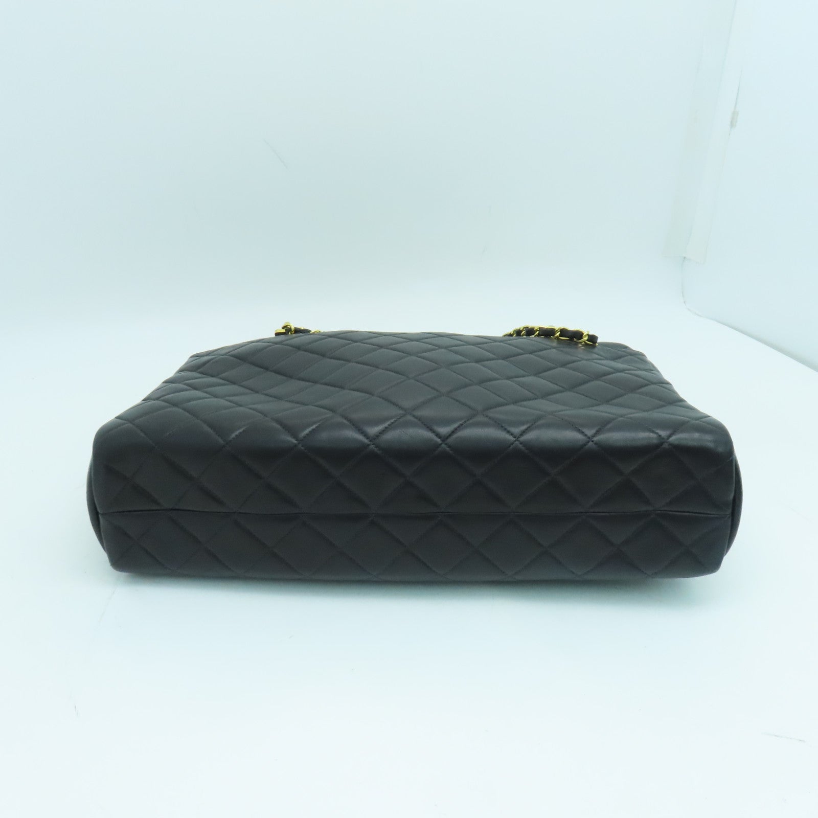 CHANEL 菱格羊皮皮革Chain Shoulder金扣肩背袋黑色