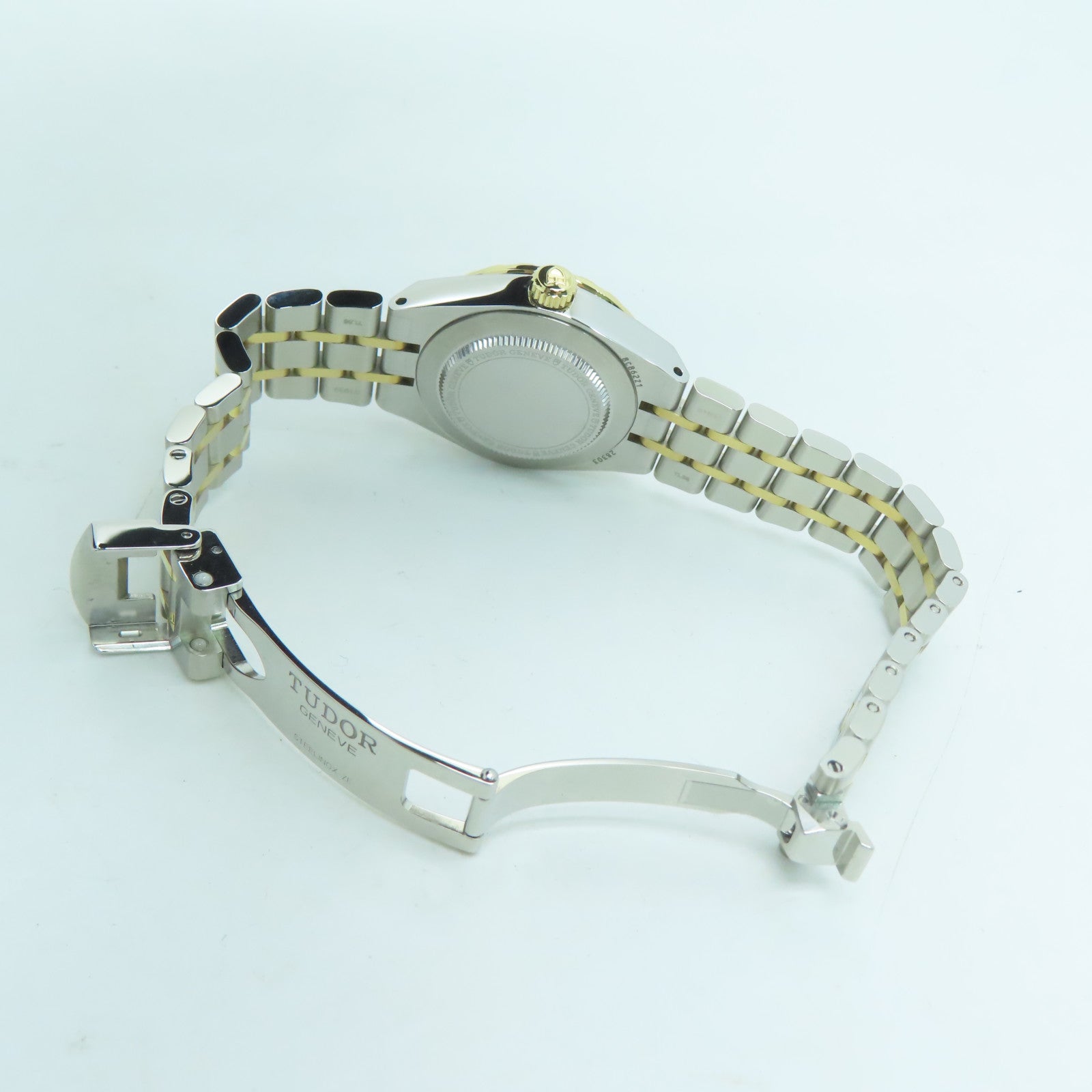 TUDOR Royal 28mm不锈钢钻石手表自动机芯白色