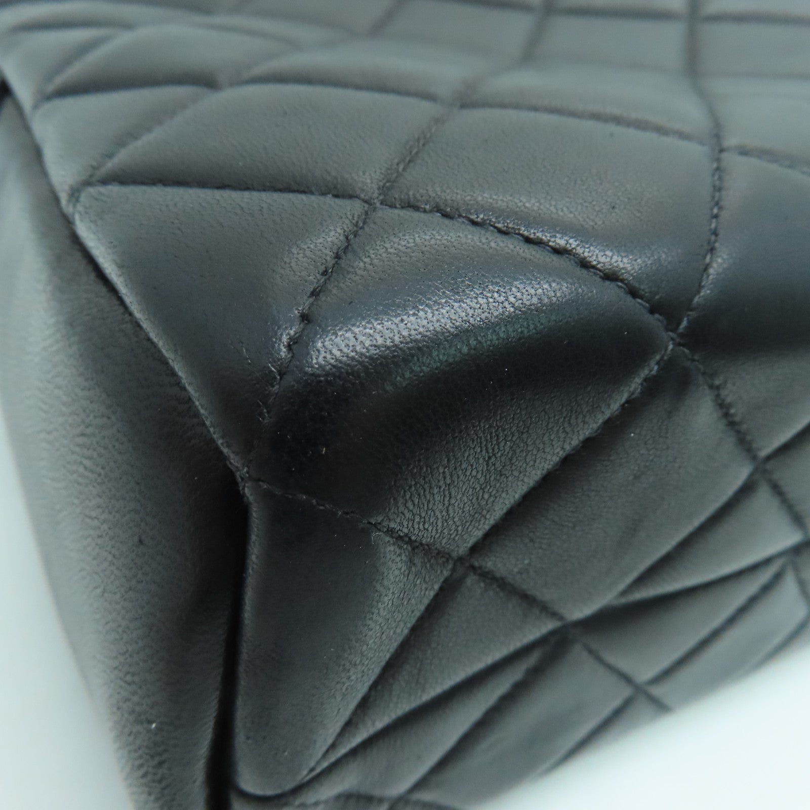 CHANEL 菱格羊皮皮革Chain Shoulder金扣肩背袋黑色