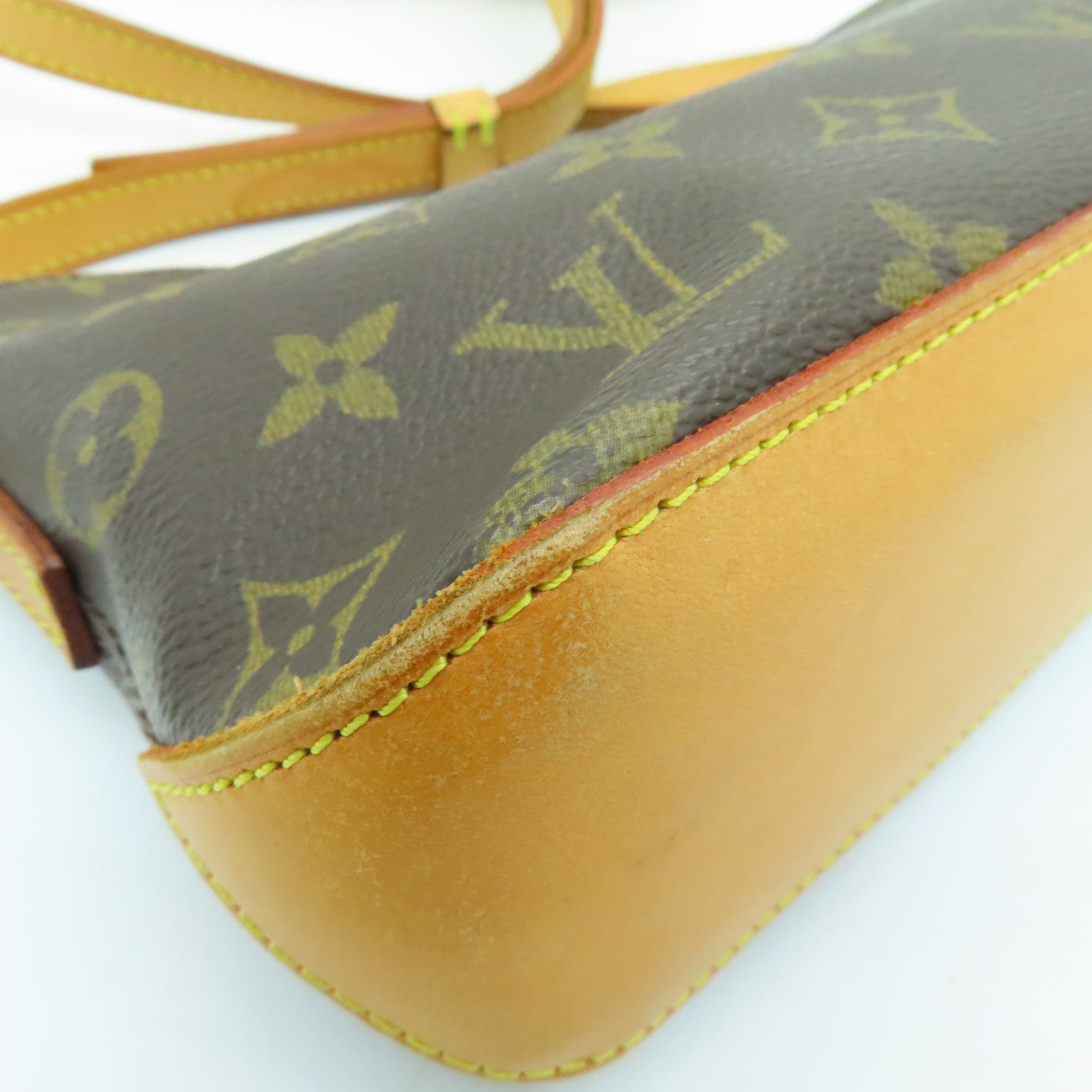 LOUIS VUITTON Monogram Trotteur金扣肩背袋啡色