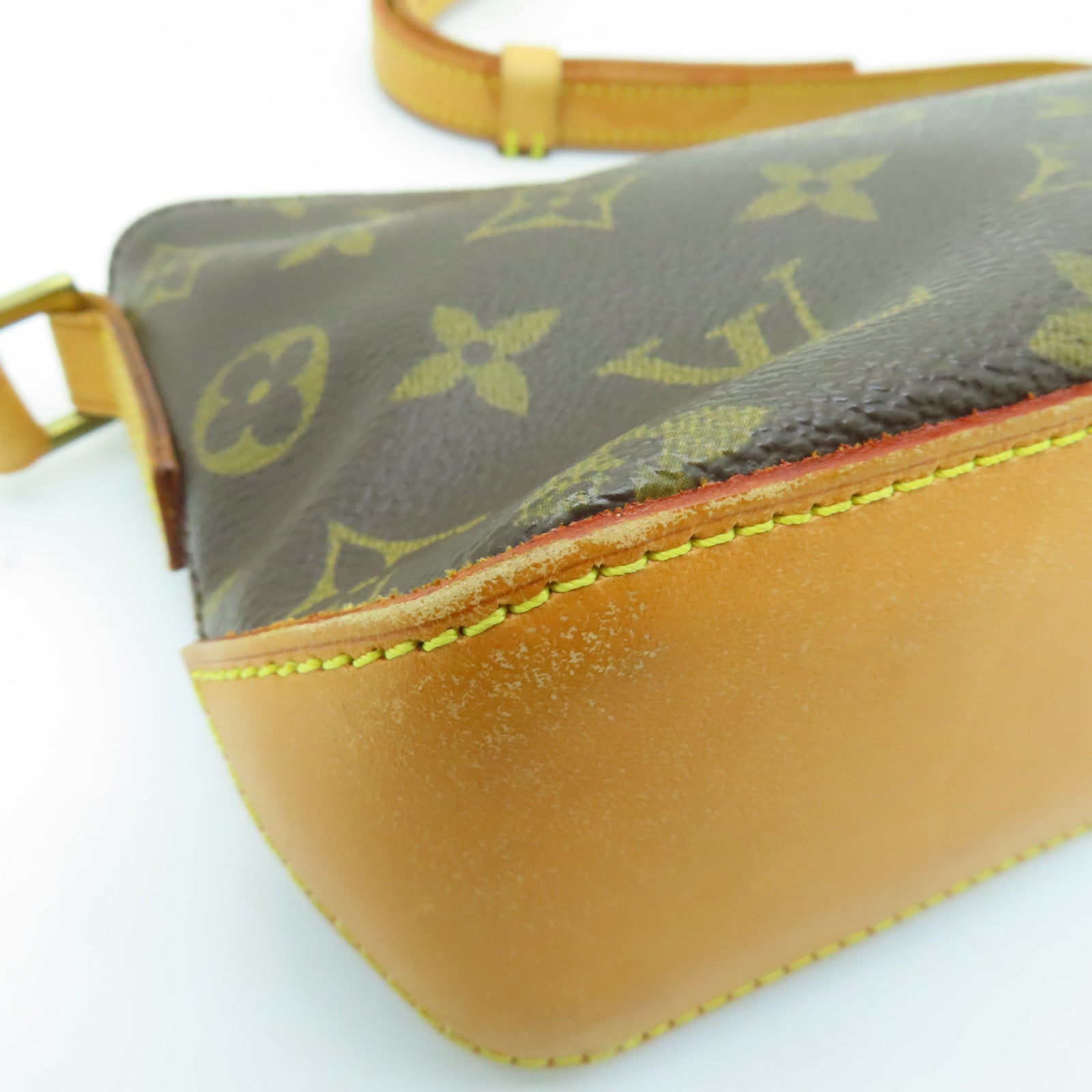 LOUIS VUITTON Monogram Trotteur金扣肩背袋啡色