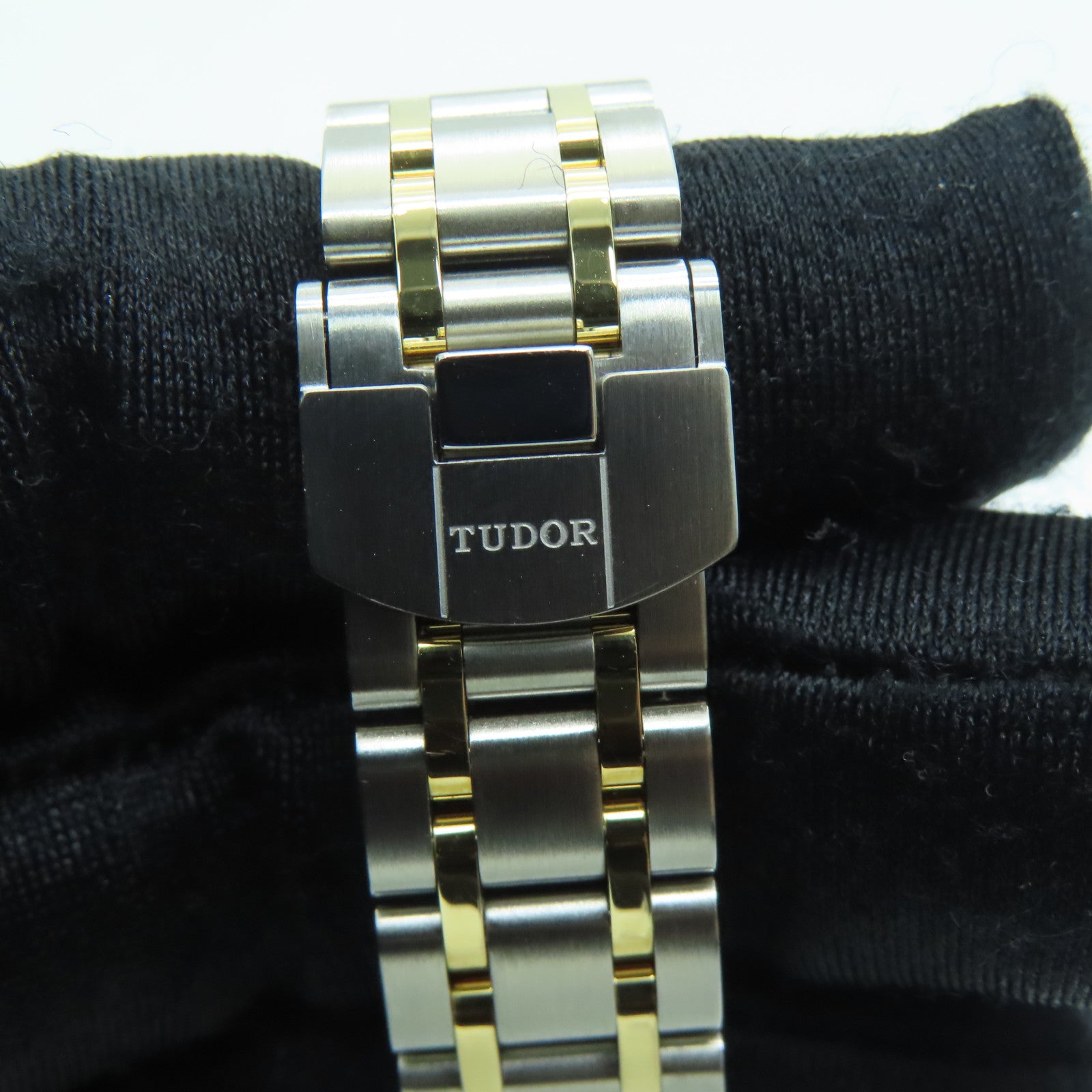 TUDOR Royal 28mm不锈钢钻石手表自动机芯白色