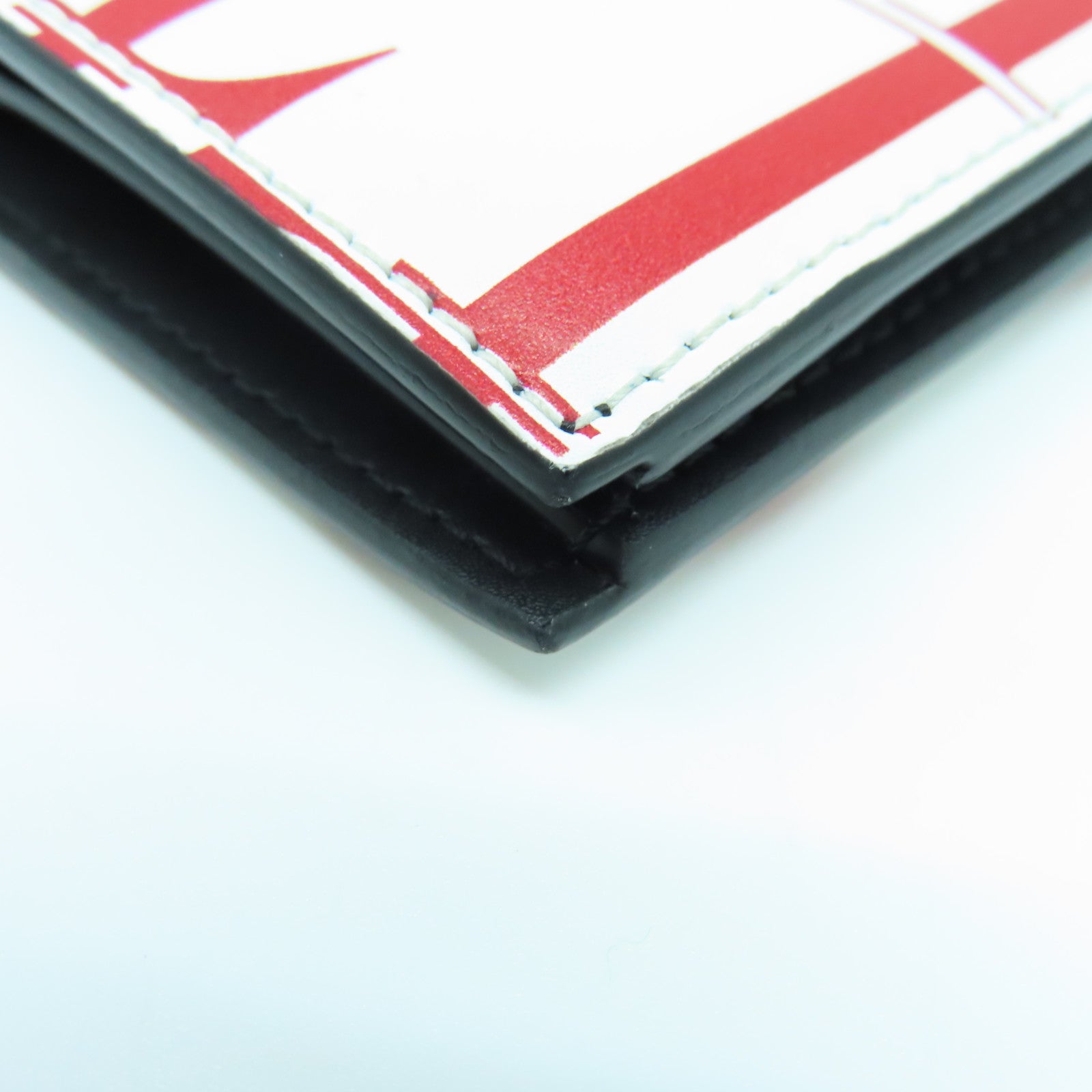 Valentino 牛皮皮革Card Holder卡片套白色