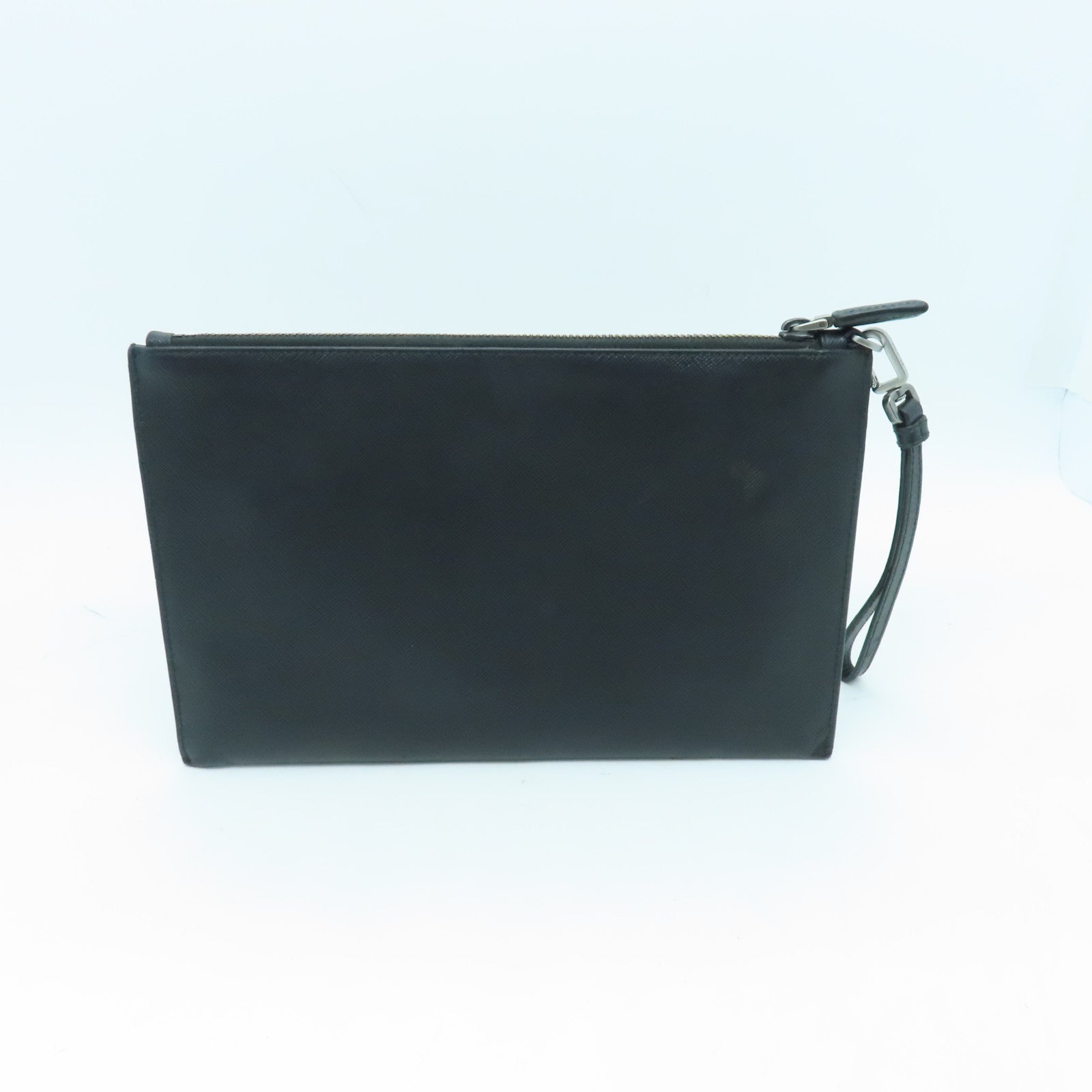 PRADA Saffiano皮革Clutch Bag银扣手拿包黑色