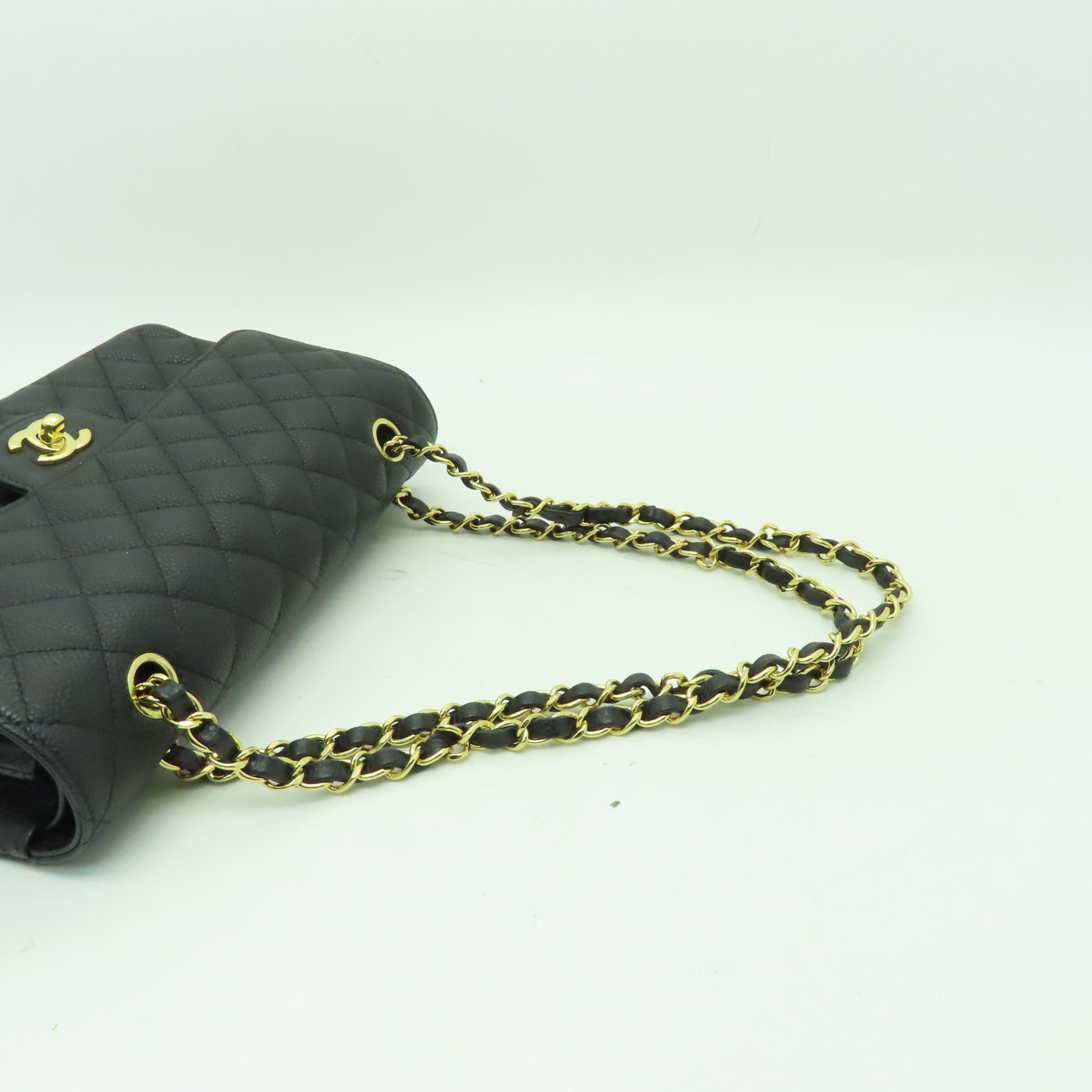 CHANEL 菱格Caviar皮革Classic Flap 25金扣鏈帶肩背袋黒色