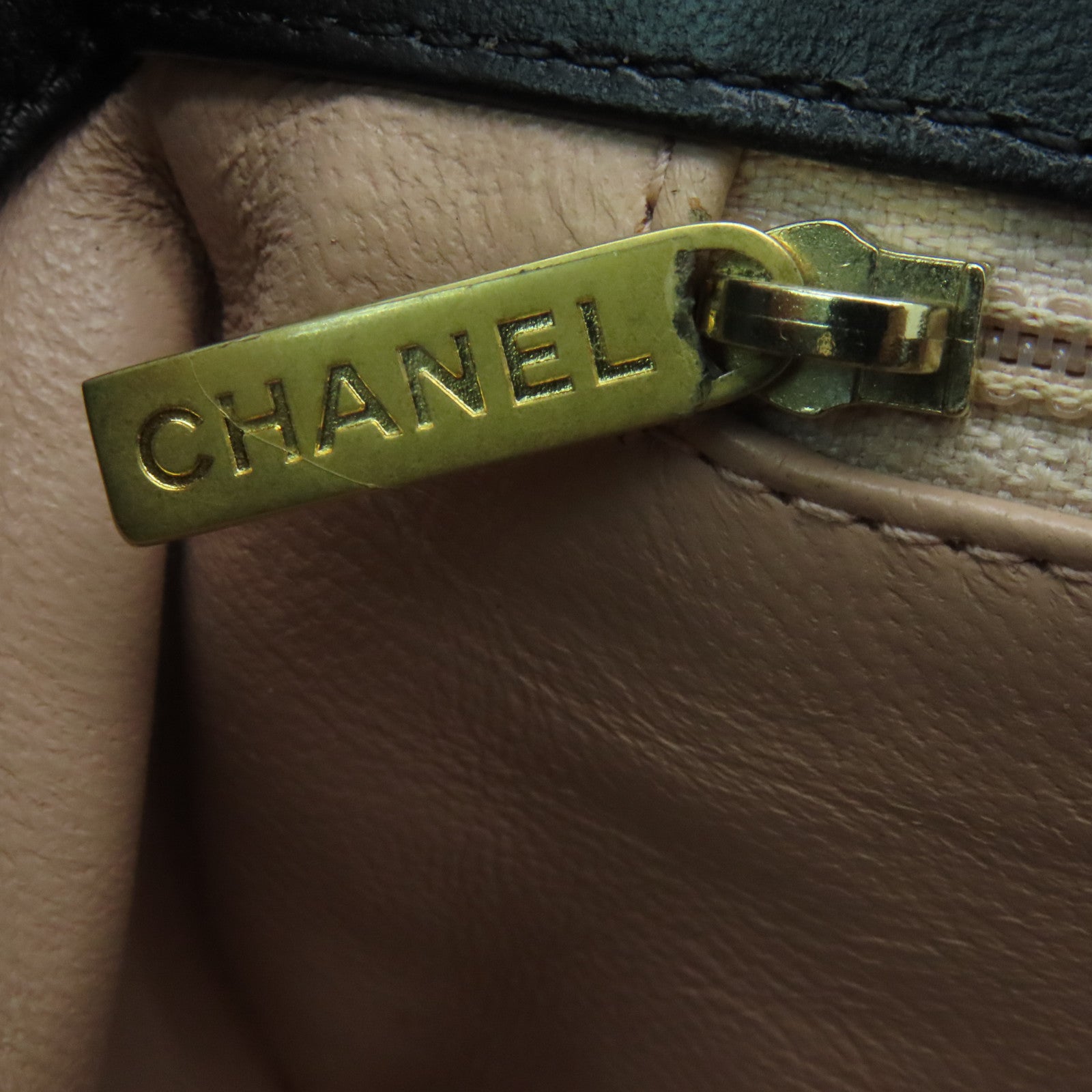 CHANEL 菱格牛皮皮革Shoulder Bag金扣链带肩背袋黑色