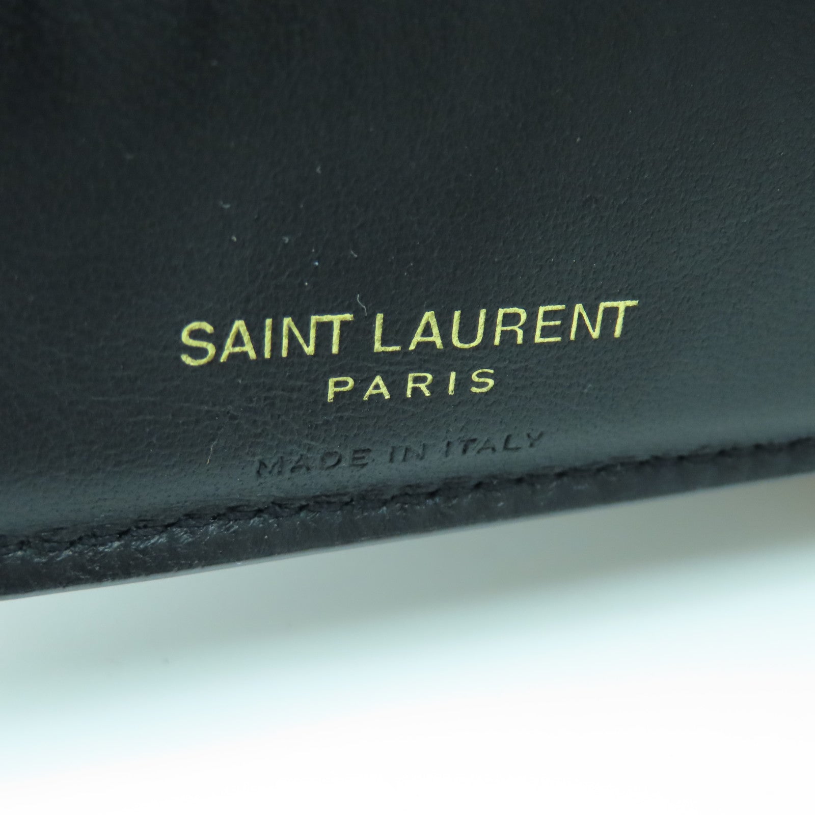 YVES SAINT LAURENT 牛皮皮革Wallet钱包黑色