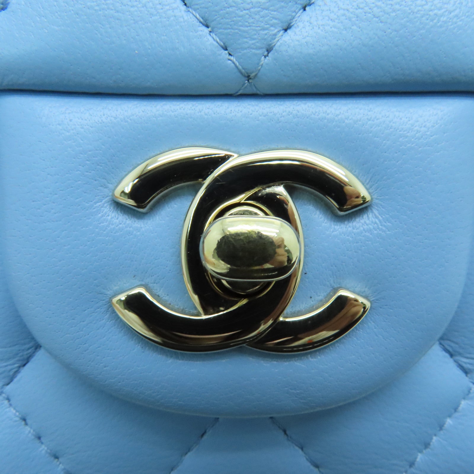 CHANEL 菱格羊皮皮革Classic Mini金扣肩背袋蓝色