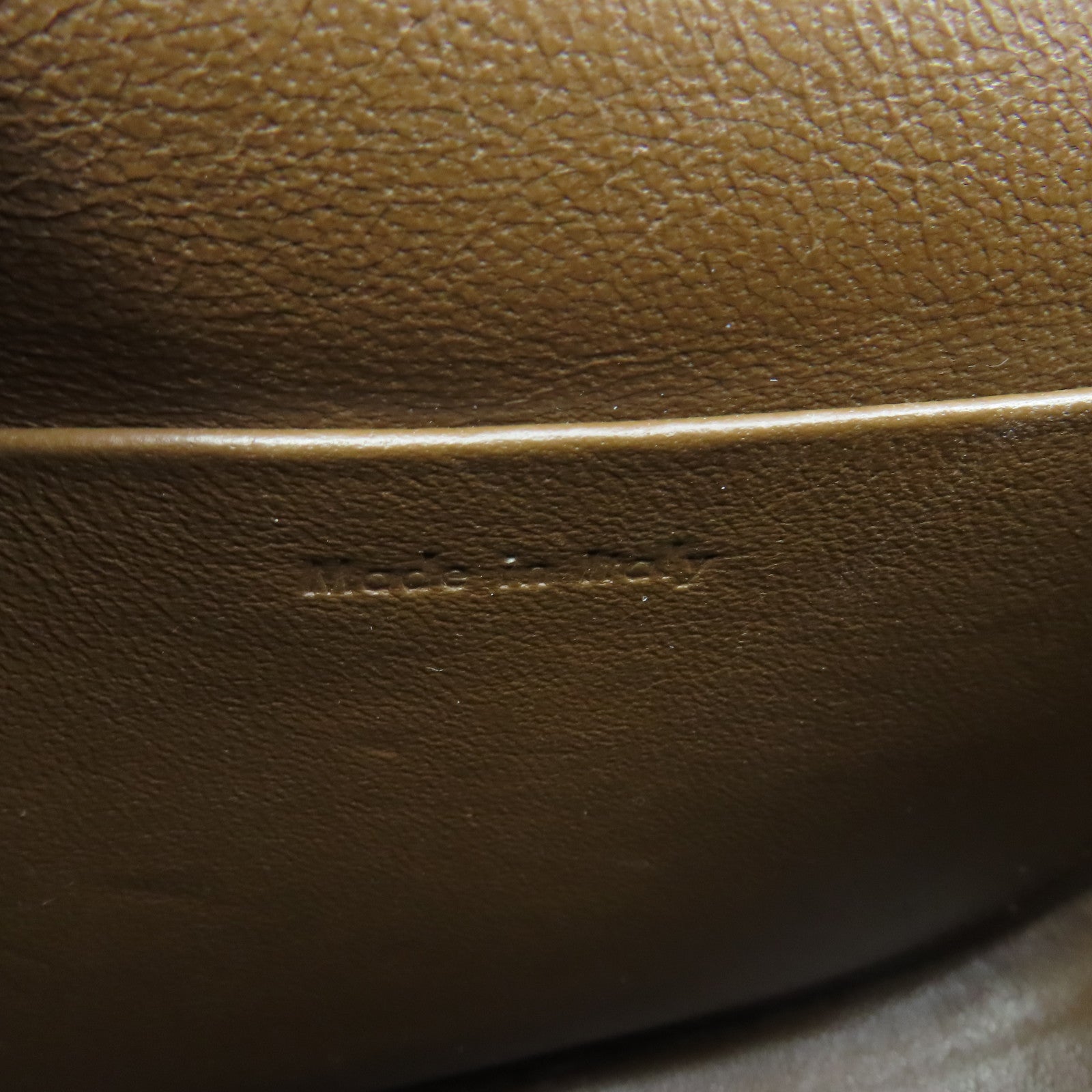 CELINE 牛皮皮革Small Trotteur金扣肩背袋啡色/淡黄色