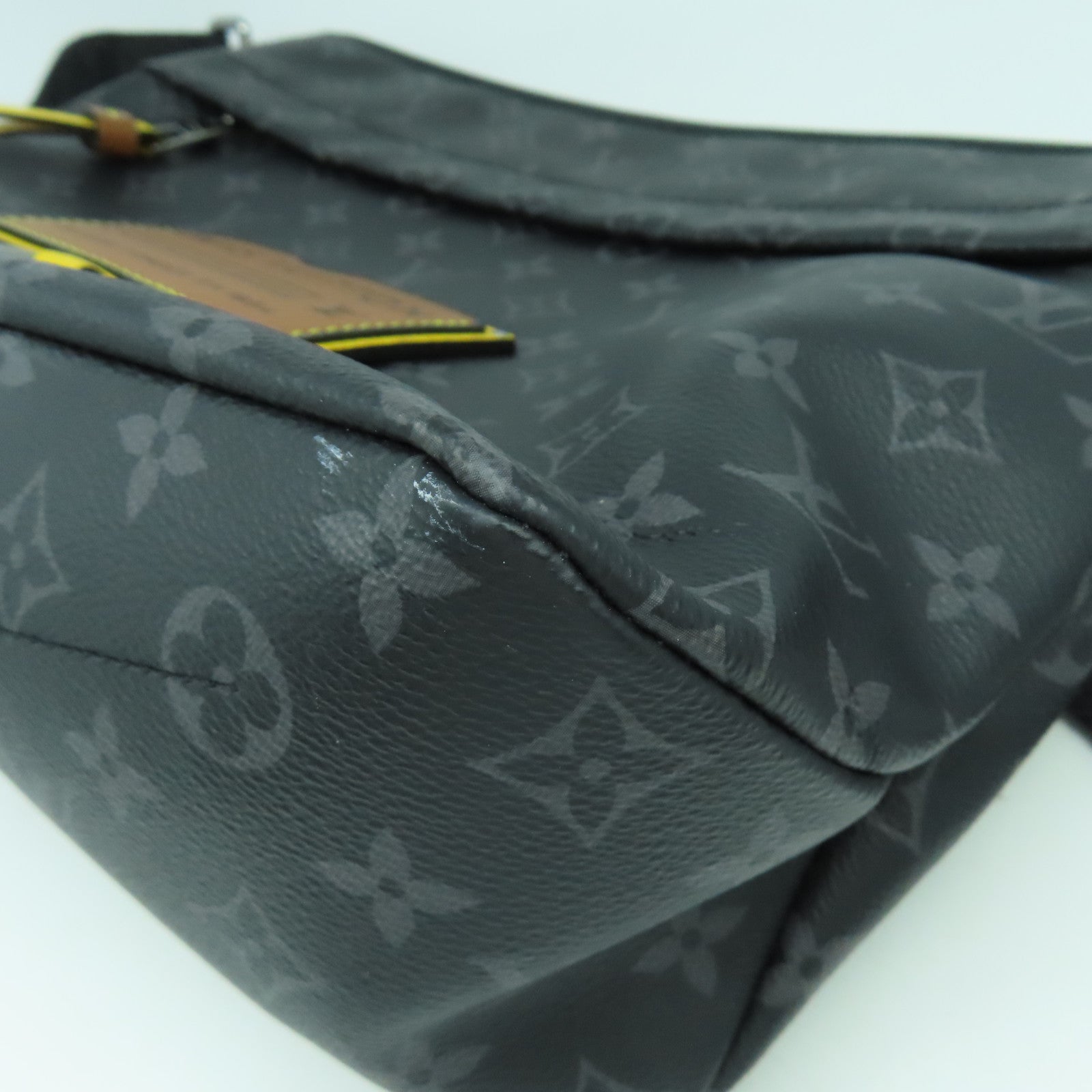 LOUIS VUITTON Monogram Eclipse BESACE ZIPEE銀扣肩背袋黑色