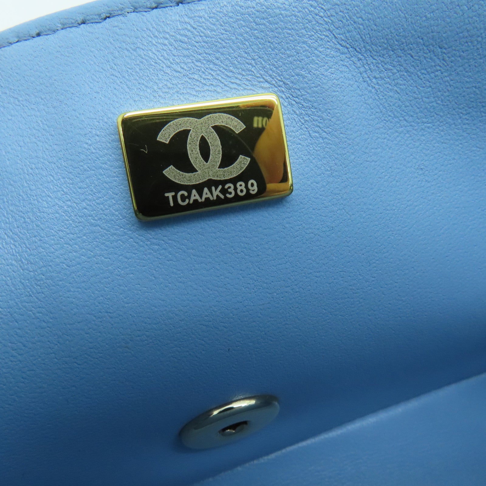 CHANEL 菱格羊皮皮革Classic Mini金扣肩背袋蓝色