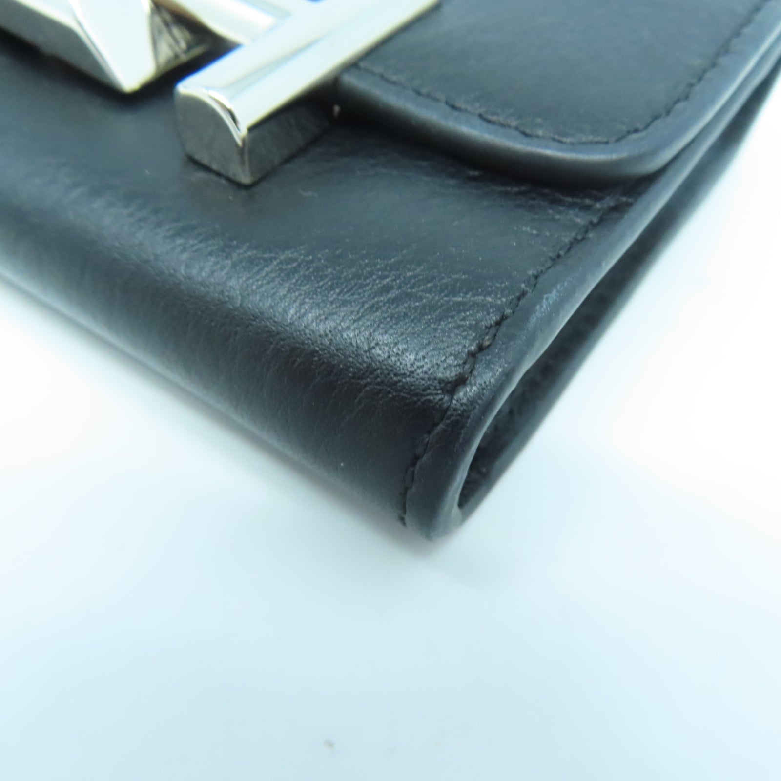 TOD’S 牛皮皮革Card Holder銀扣卡片包黑色