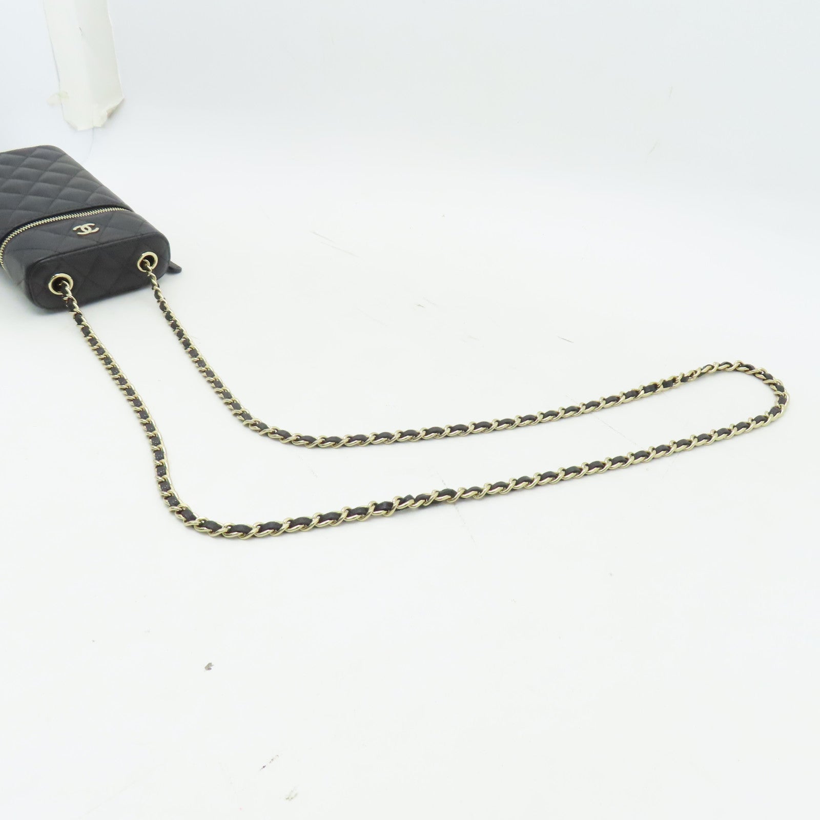 CHANEL 菱格Caviar皮革Chain Shoulder金扣鏈帶肩背袋黑色