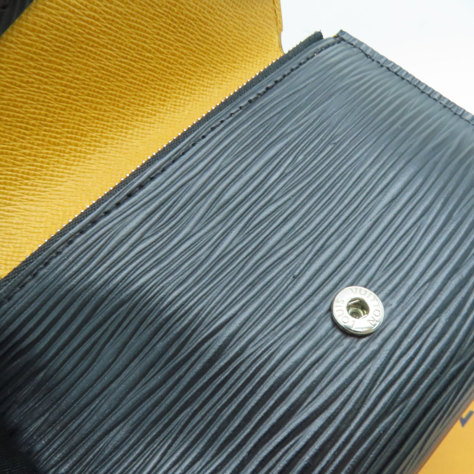 LOUIS VUITTON Epi Grenelle Wallet银扣钱包黑色